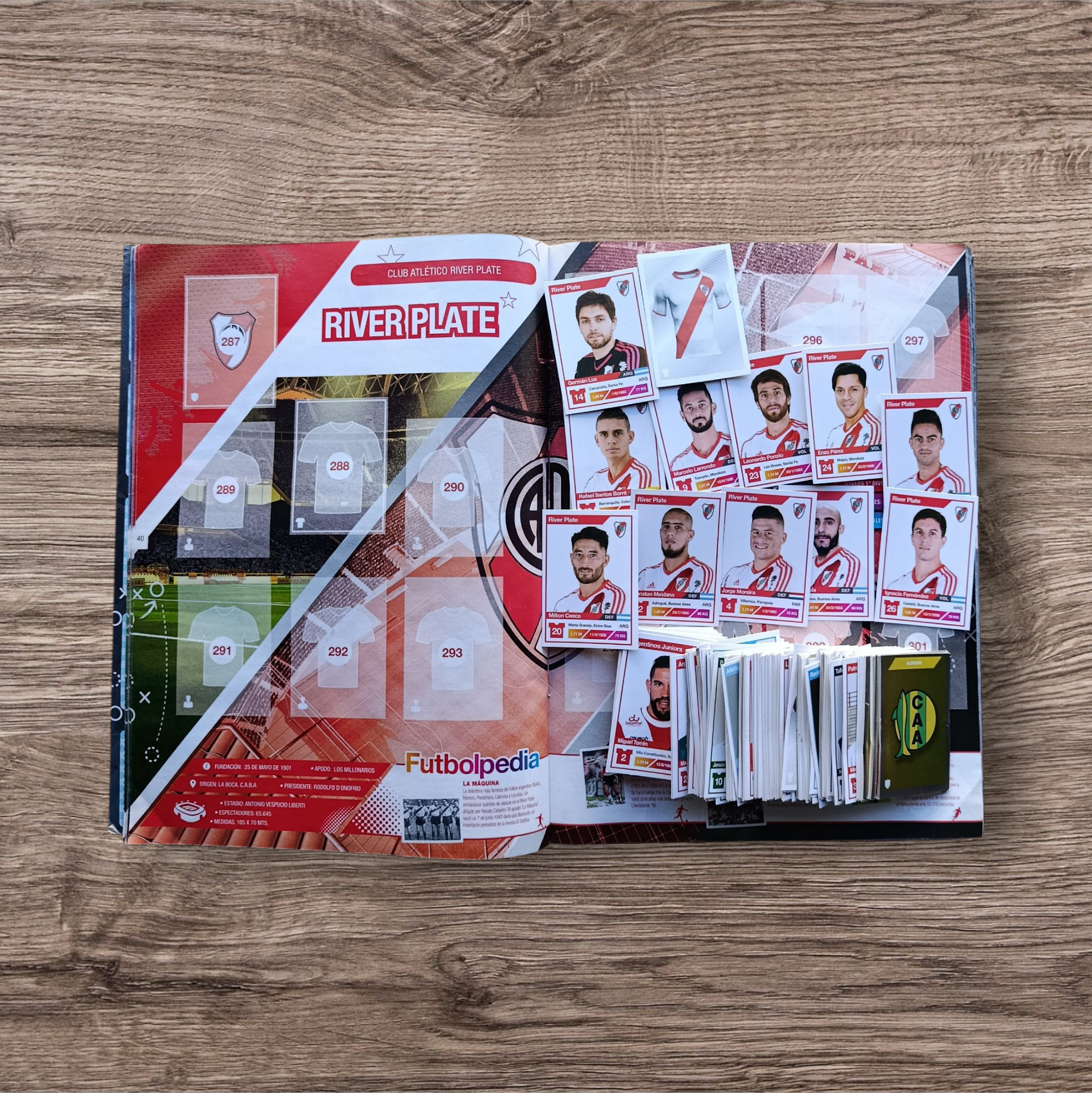 Álbum + 322 figuritas sin repetir Fútbol Argentino 2017/2018