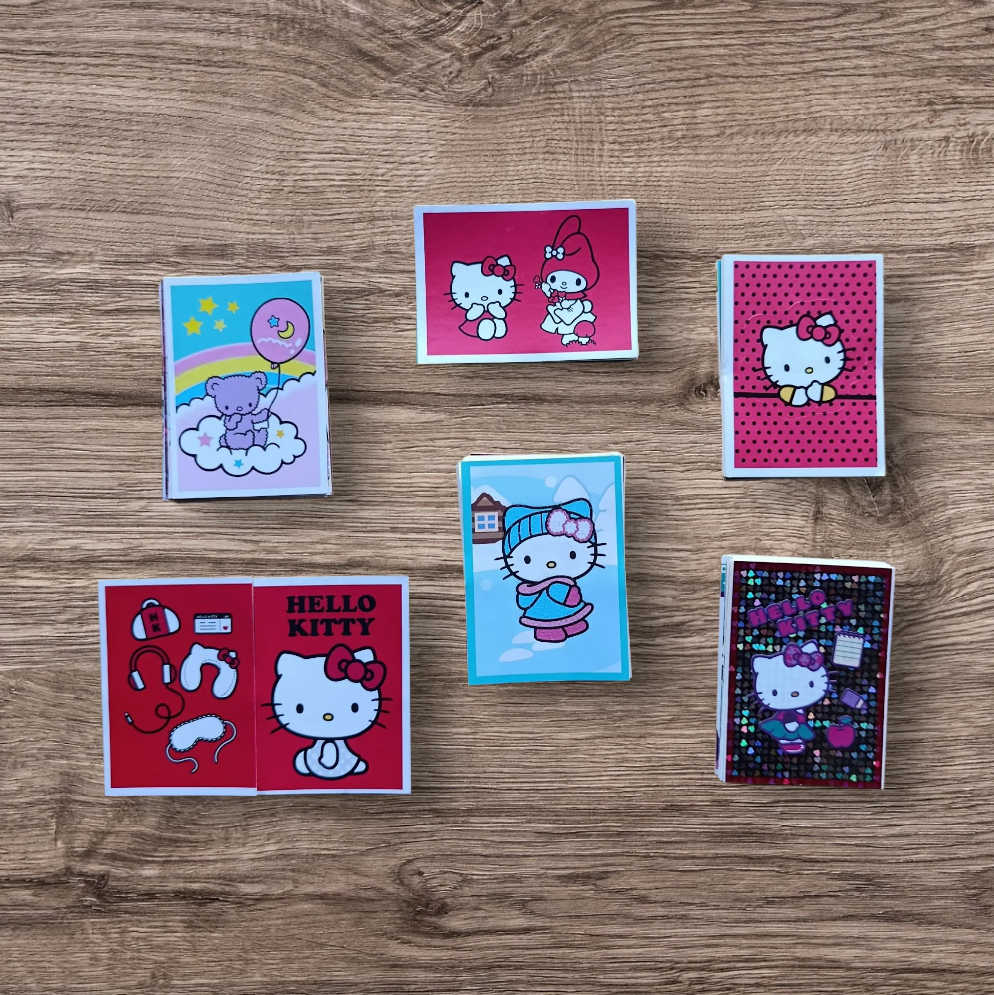 Lote 126 figuritas sin repetir Hello Kitty