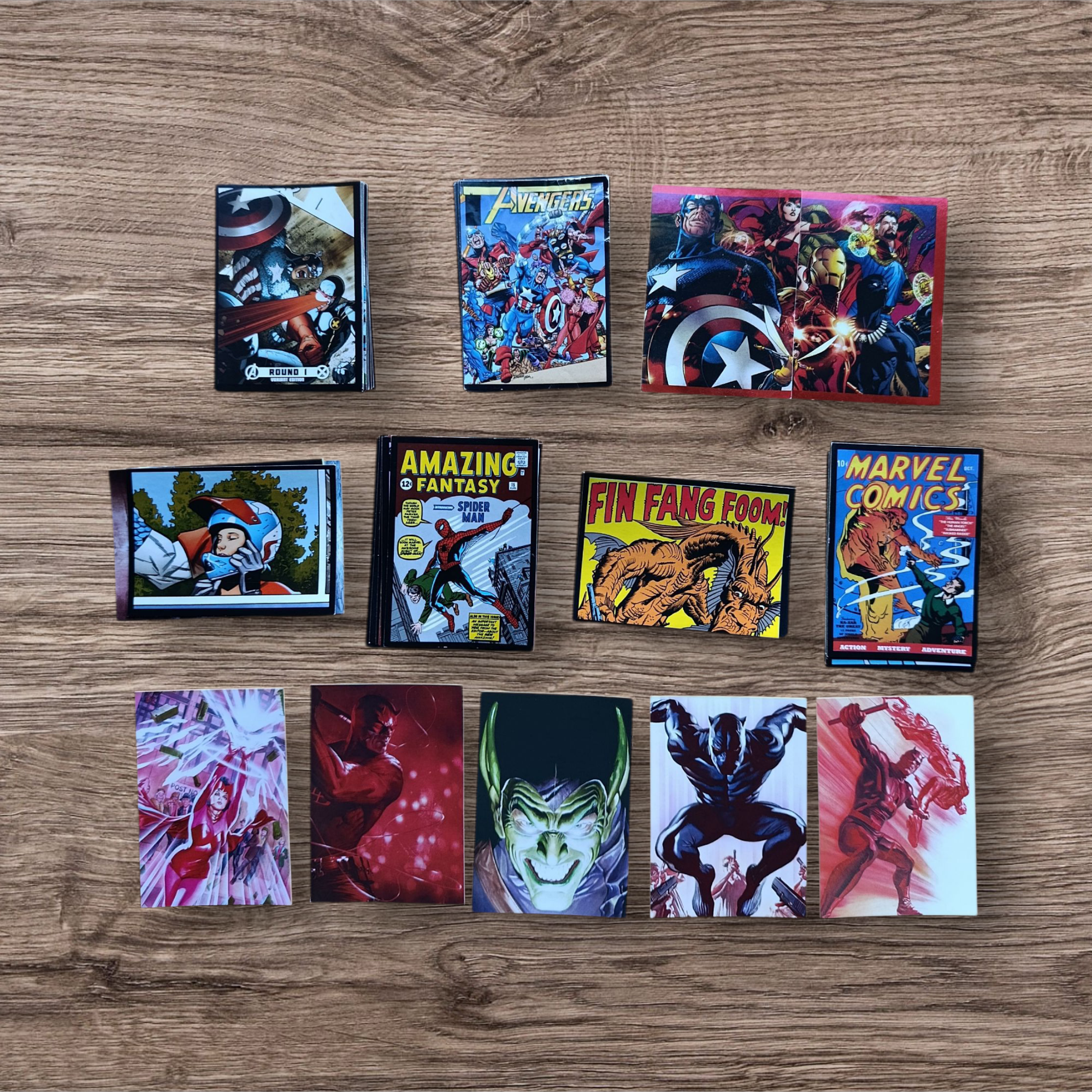 Lote 65 figuritas y cartas sin repetir Marvel Aniversario
