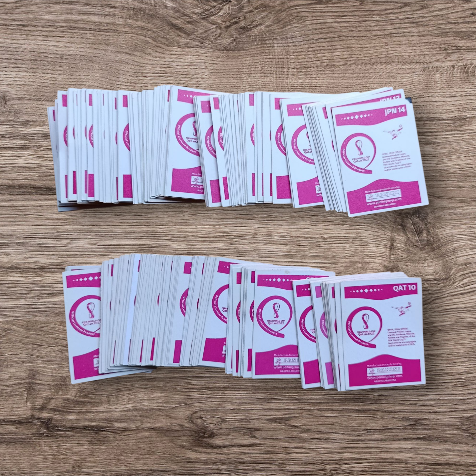 Lote 291 figuritas sin repetir Mundial Qatar 2022