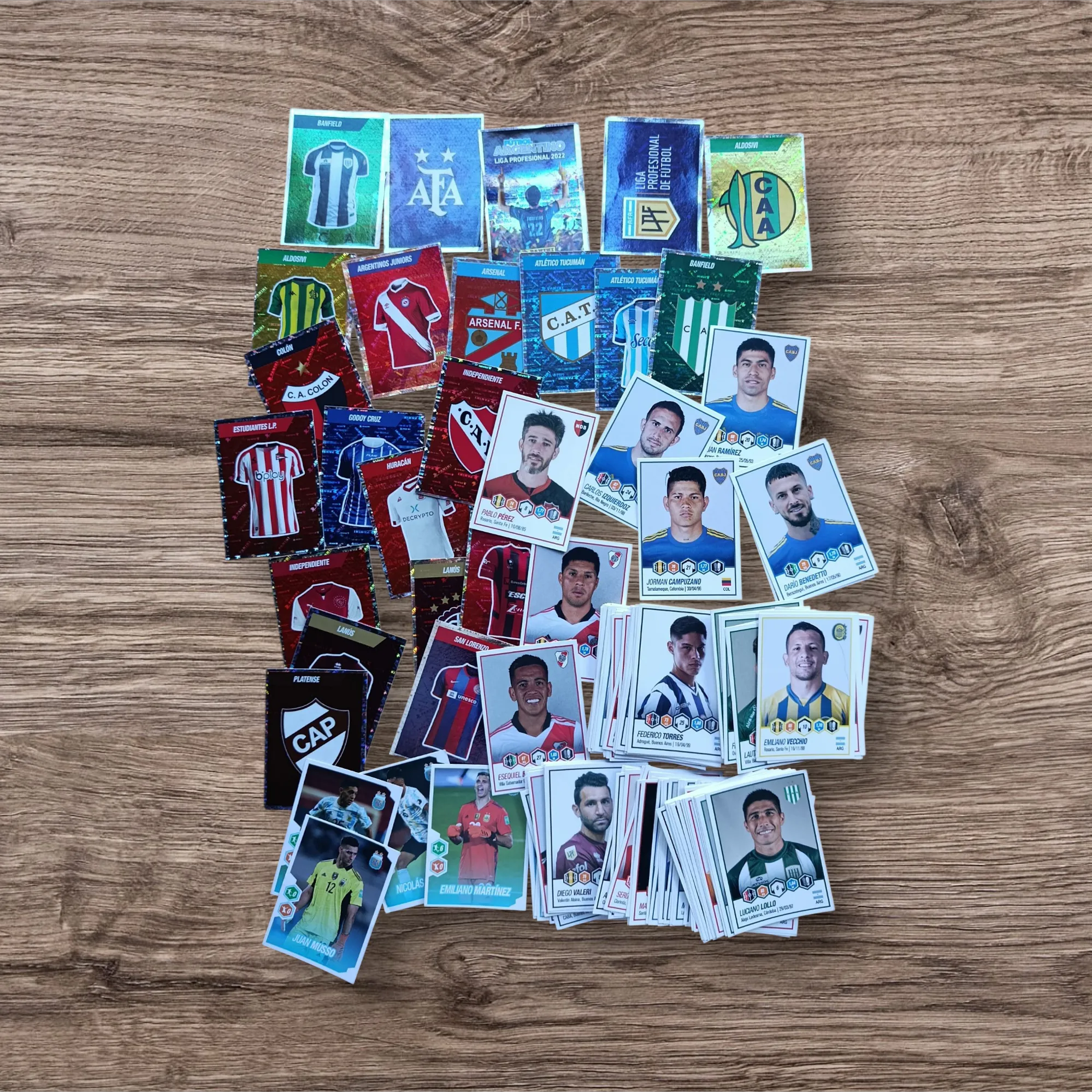 Lote 183 figuritas sin repetir Fútbol Argentino 2022