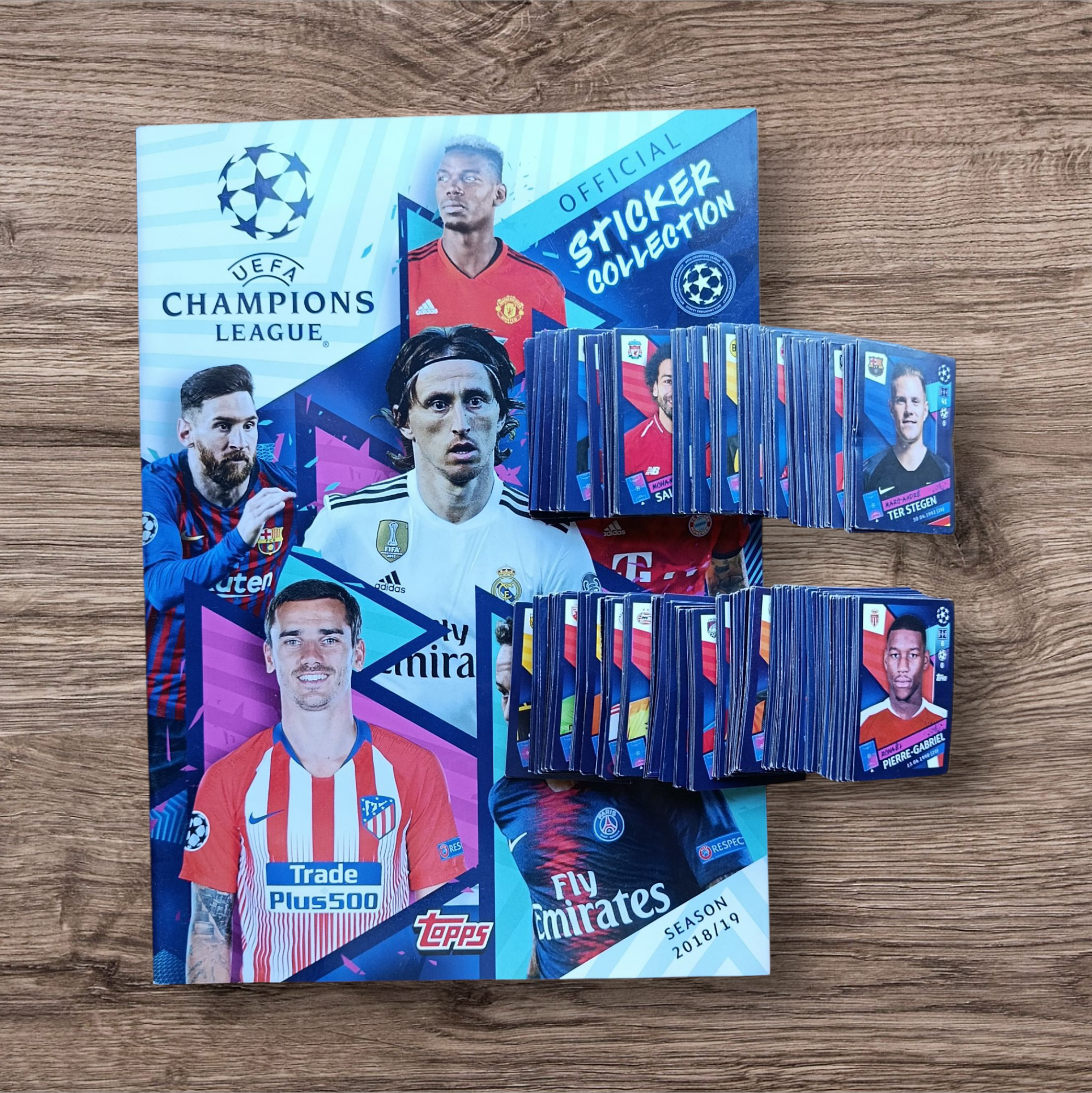 Álbum promocional + 456 figuritas sin repetir Champions League 2018/19
