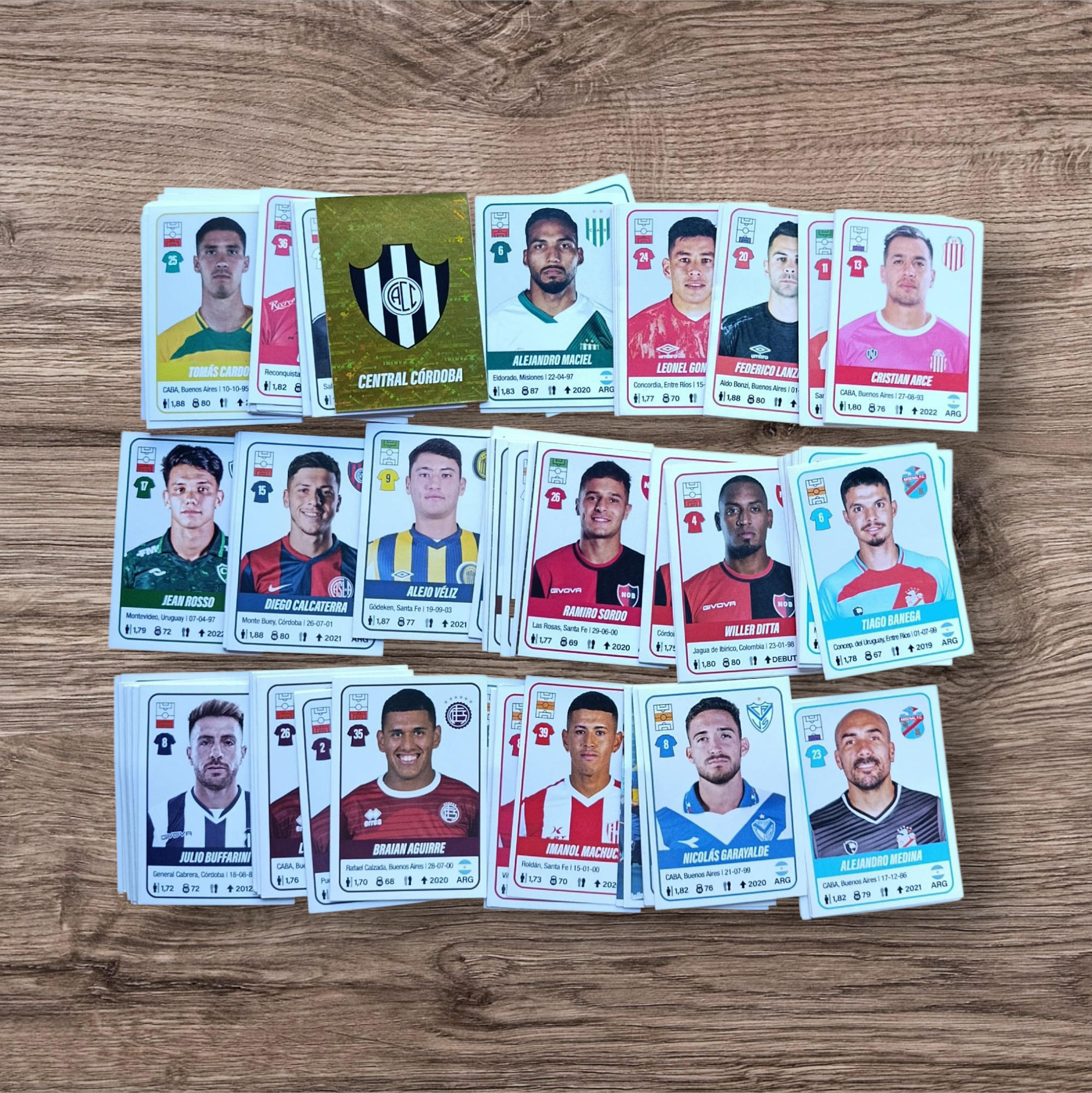 Lote 198 figuritas sin repetir Fútbol Argentino 2023