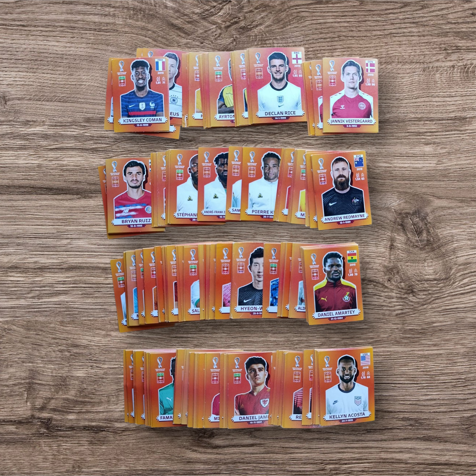 Lote 281 figuritas sin repetir Mundial Qatar 2022