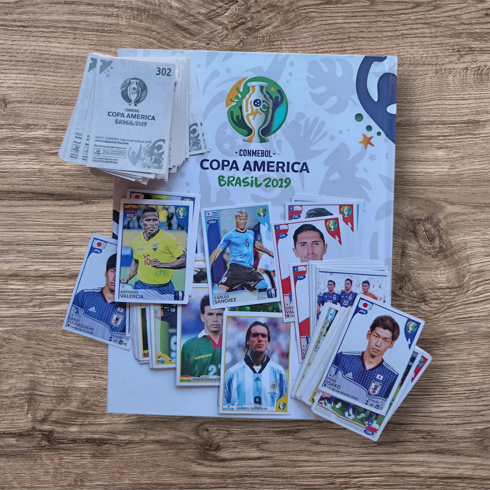 Álbum tapa dura + 280 figuritas sin repetir Copa América 2019