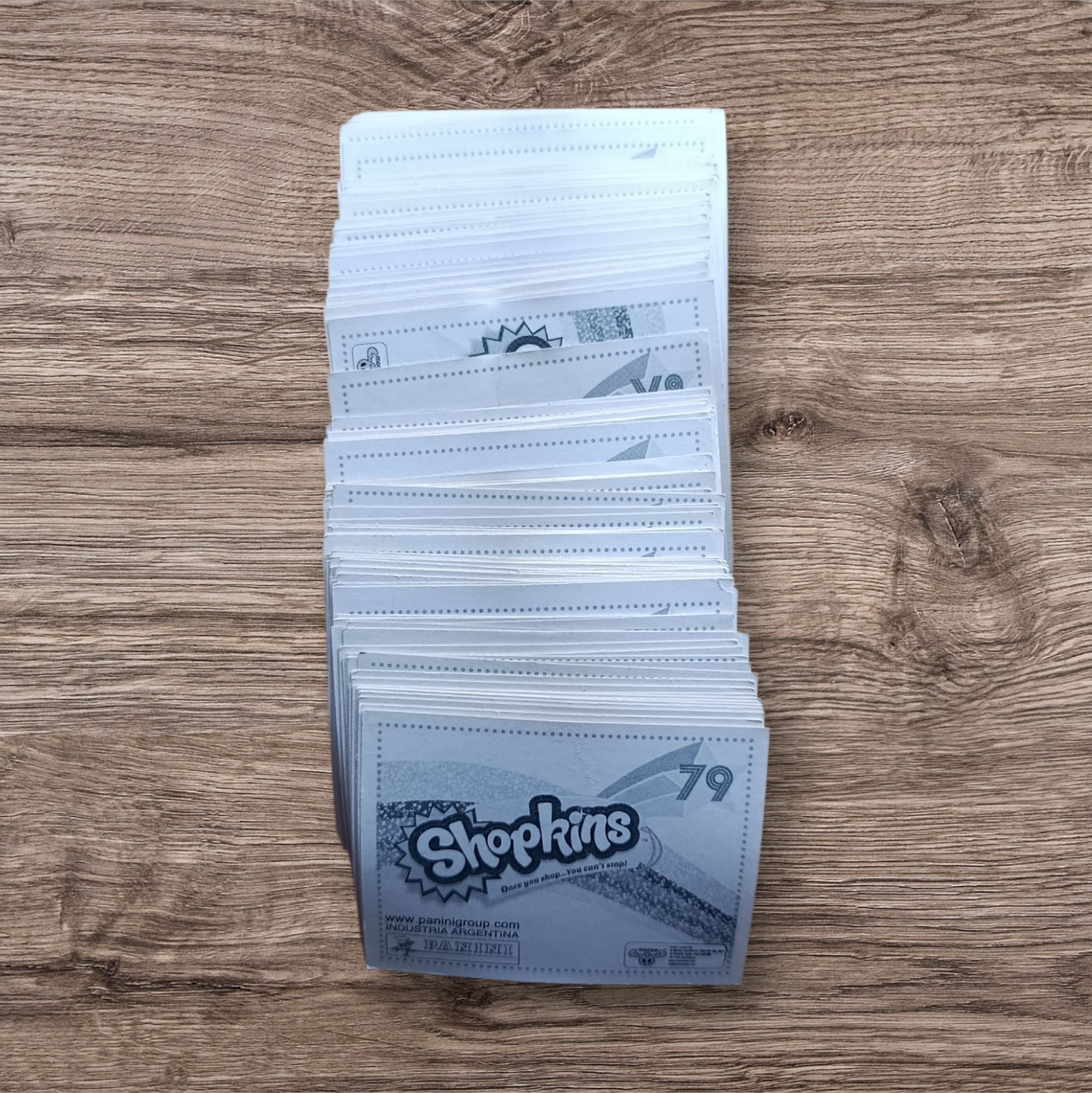 Lote 117 figuritas sin repetir Shopkins, de Panini