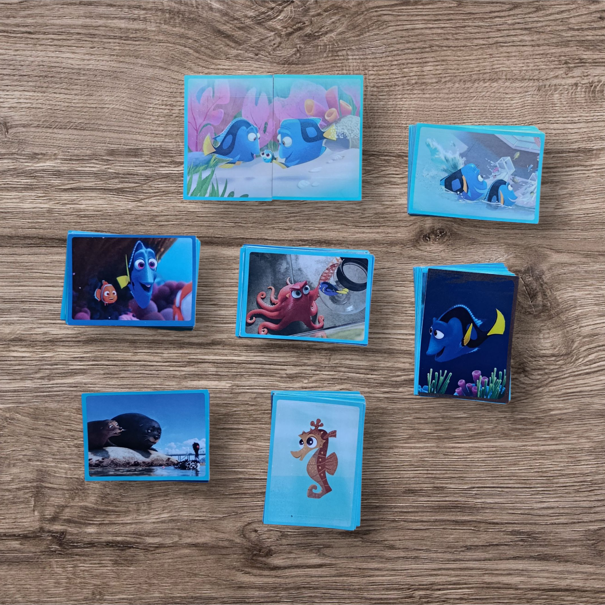 Lote 138 figuritas sin repetir Buscando a Dory