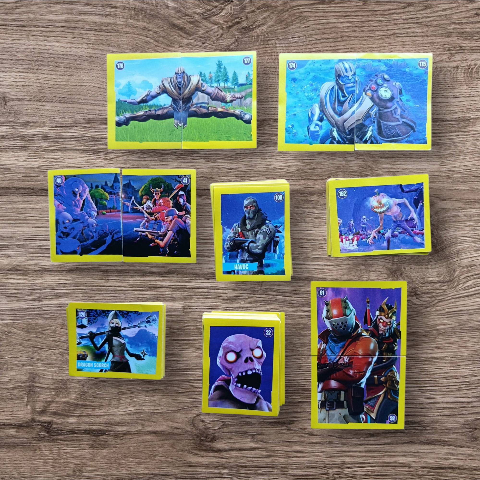 Lote 165 figuritas sin repetir Fortnite