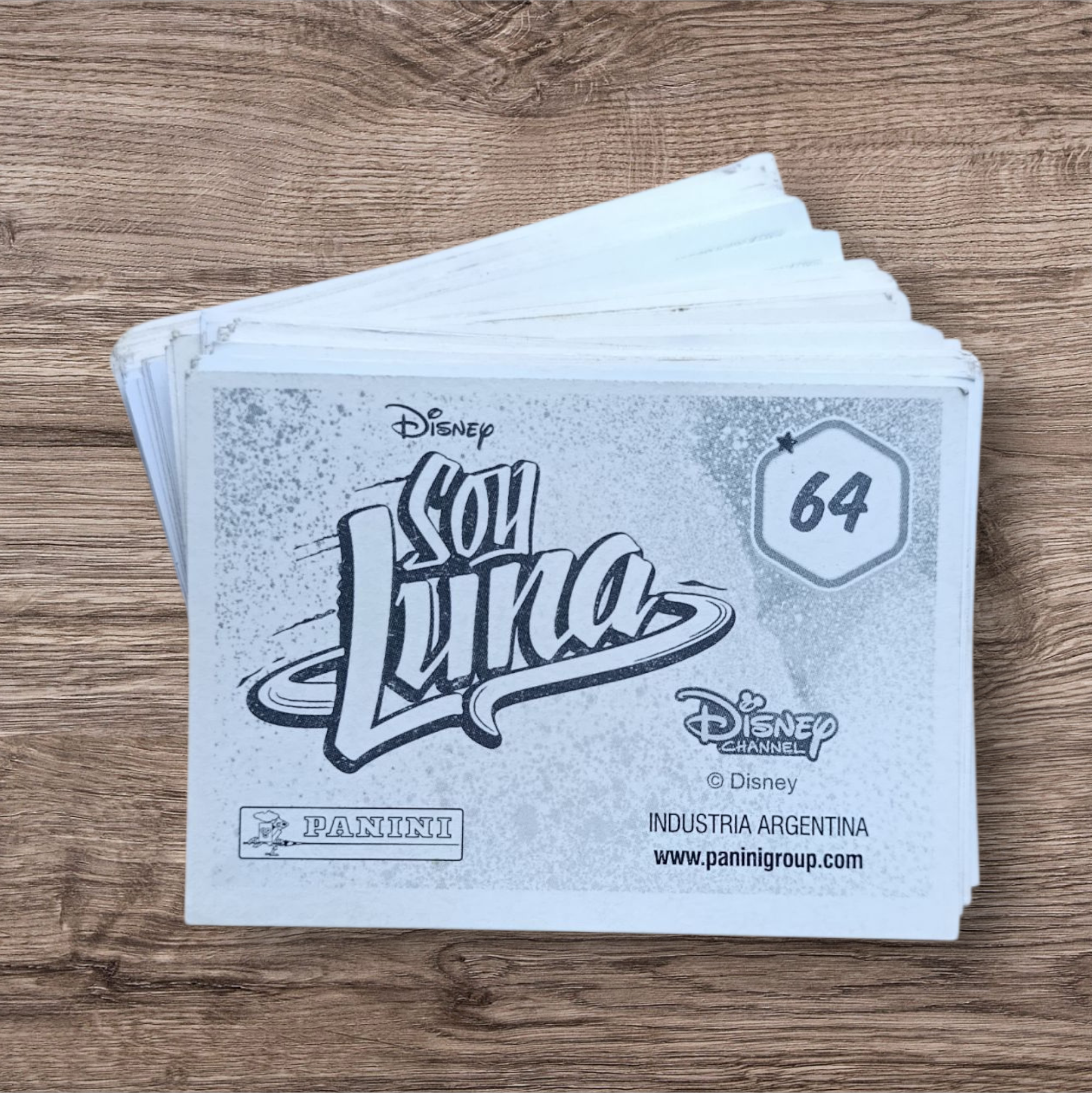 Lote 187 figuritas sin repetir de Soy Luna, de Panini