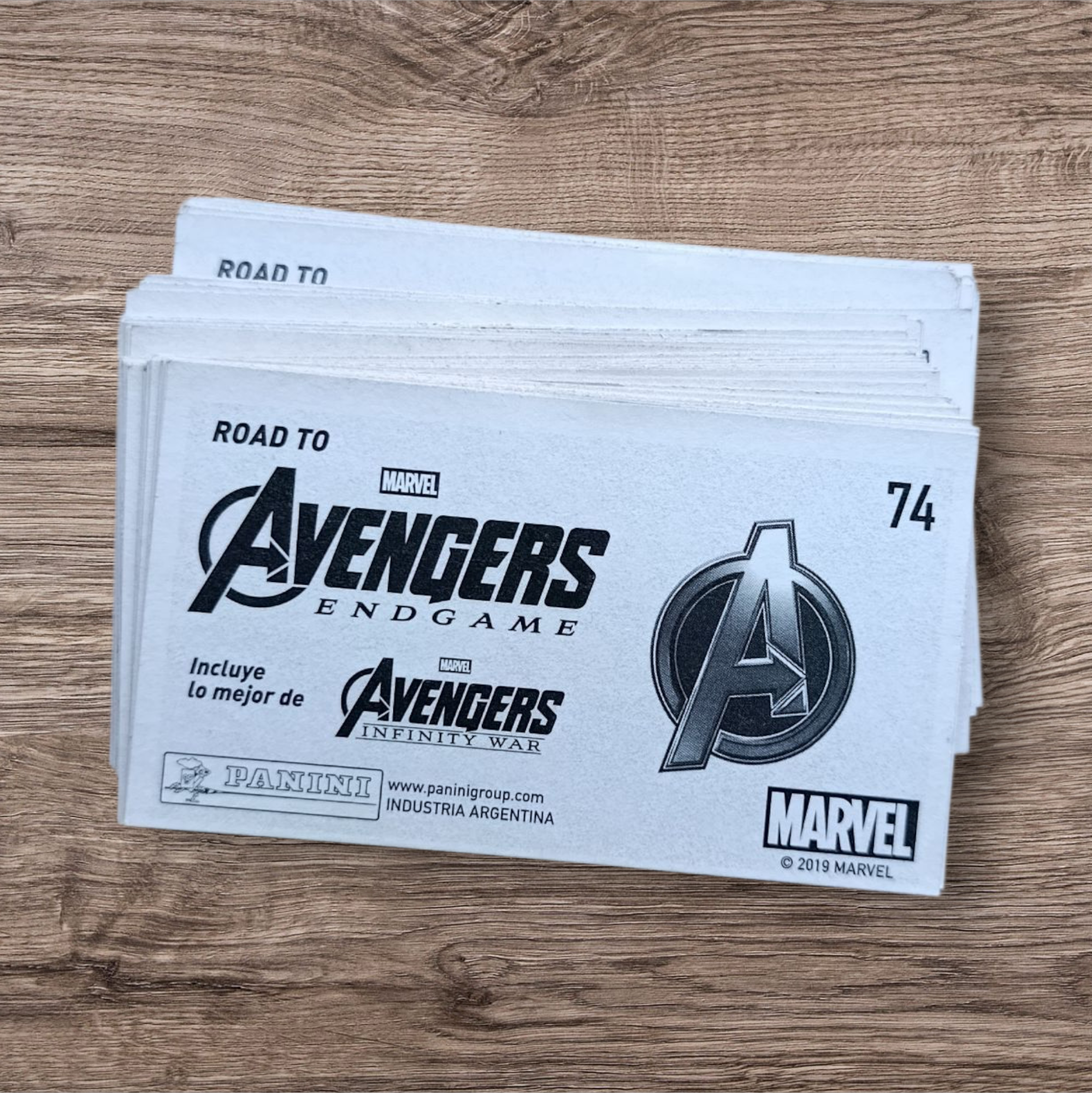 Lote 76 figuritas sin repetir Avengers Endgame