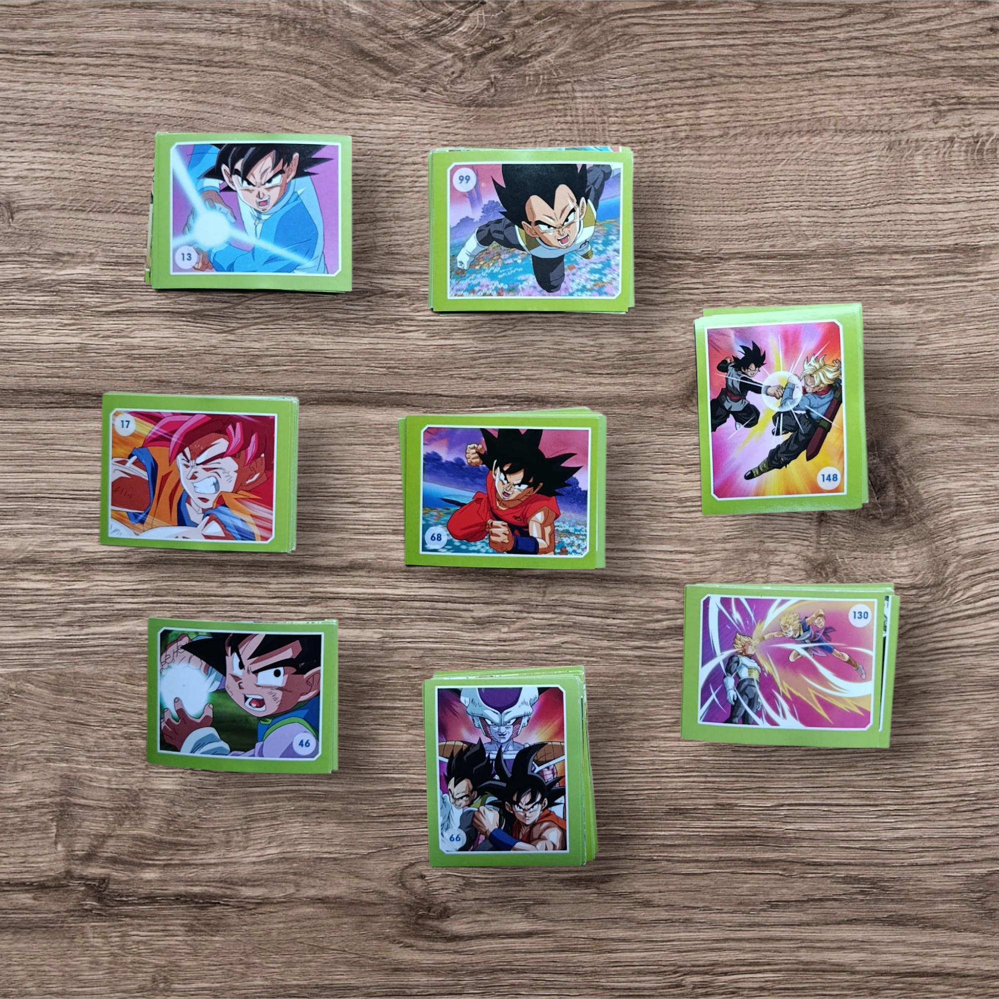 Lote 107 figuritas sin repetir Dragon Ball