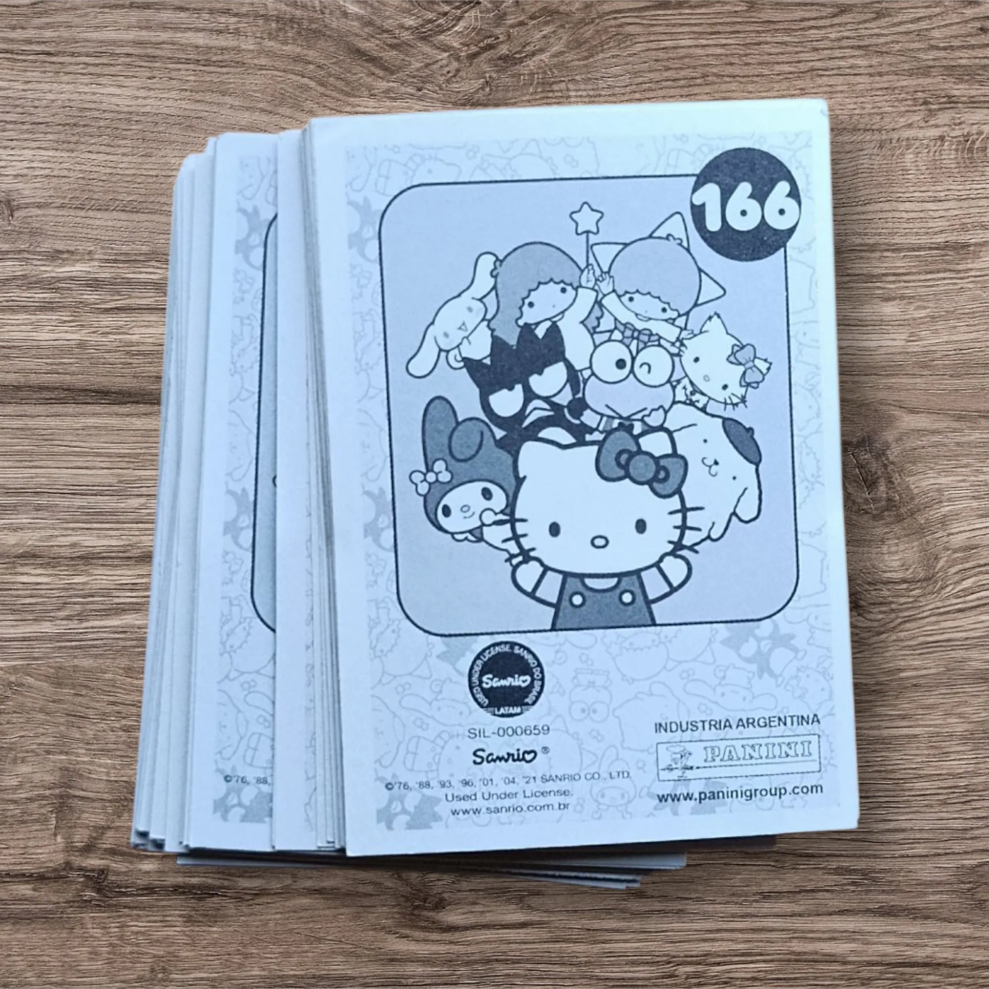 Lote 66 figuritas sin repetir Hello Kitty