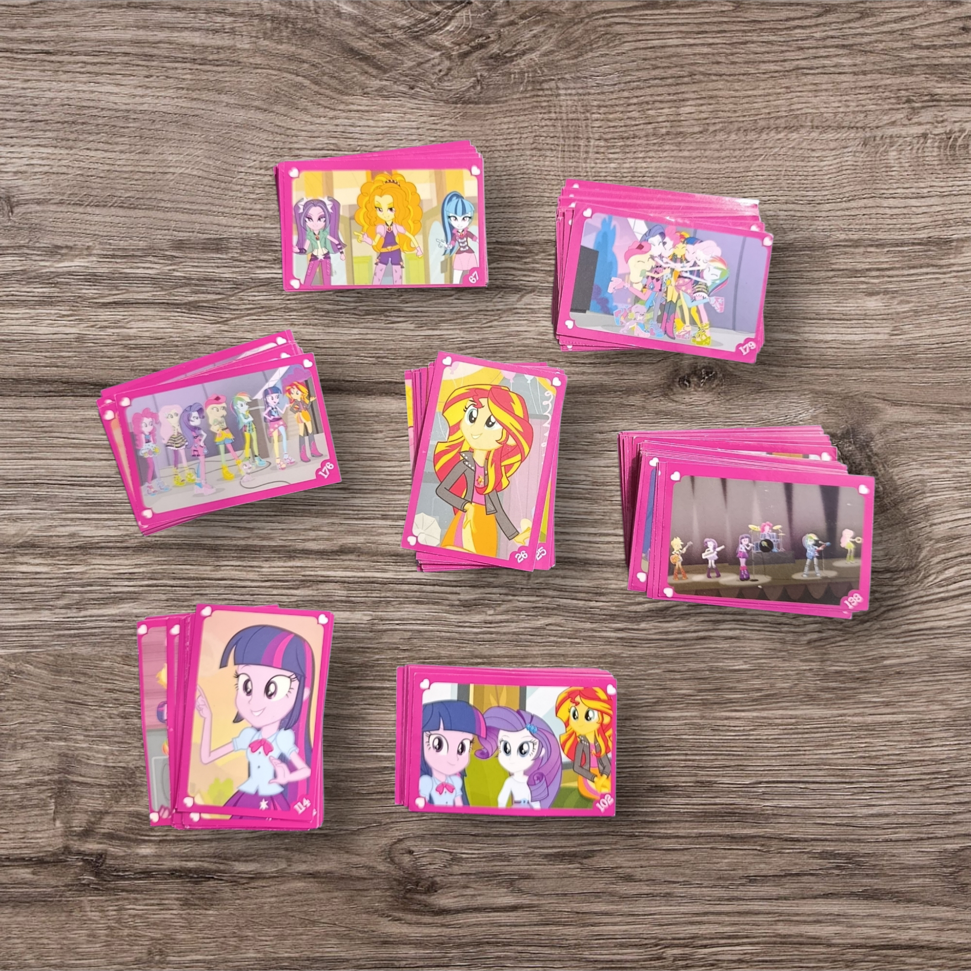 Lote 146 figuritas Equestria Girls