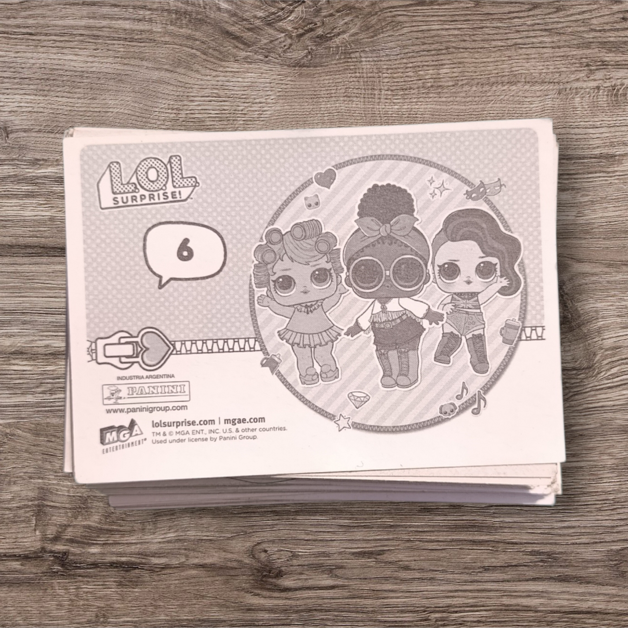 Lote 86 figuritas sin repetir Lol Surprise