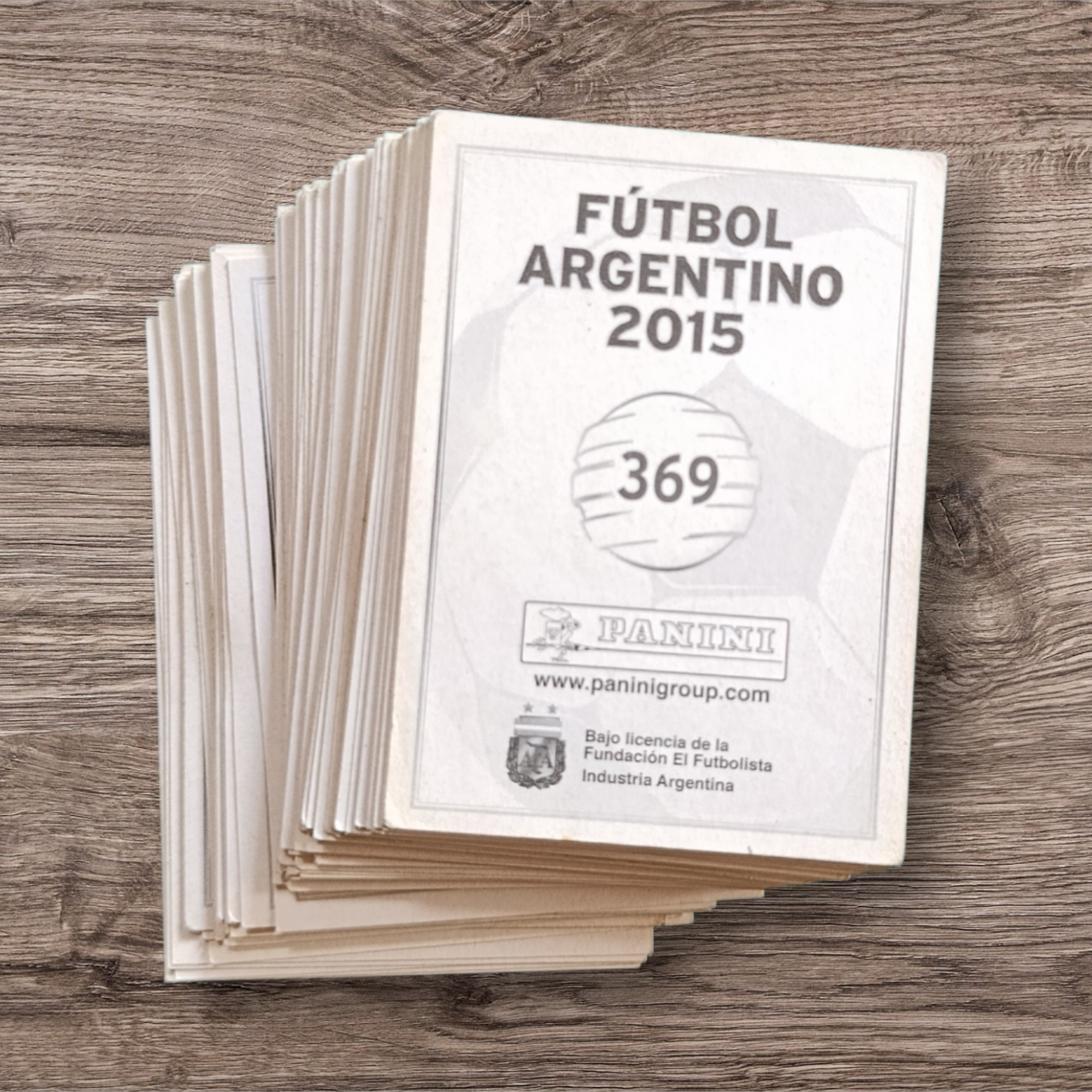 Lote 80 figuritas Fútbol Argentino 2015