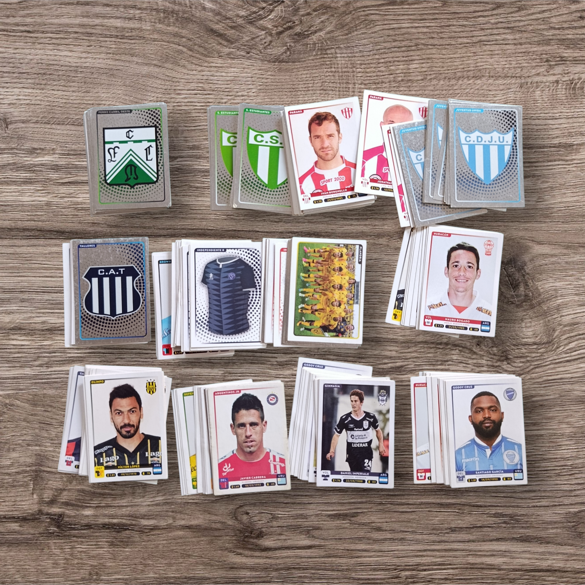 Lote 193 figuritas Fútbol Argentino 2016