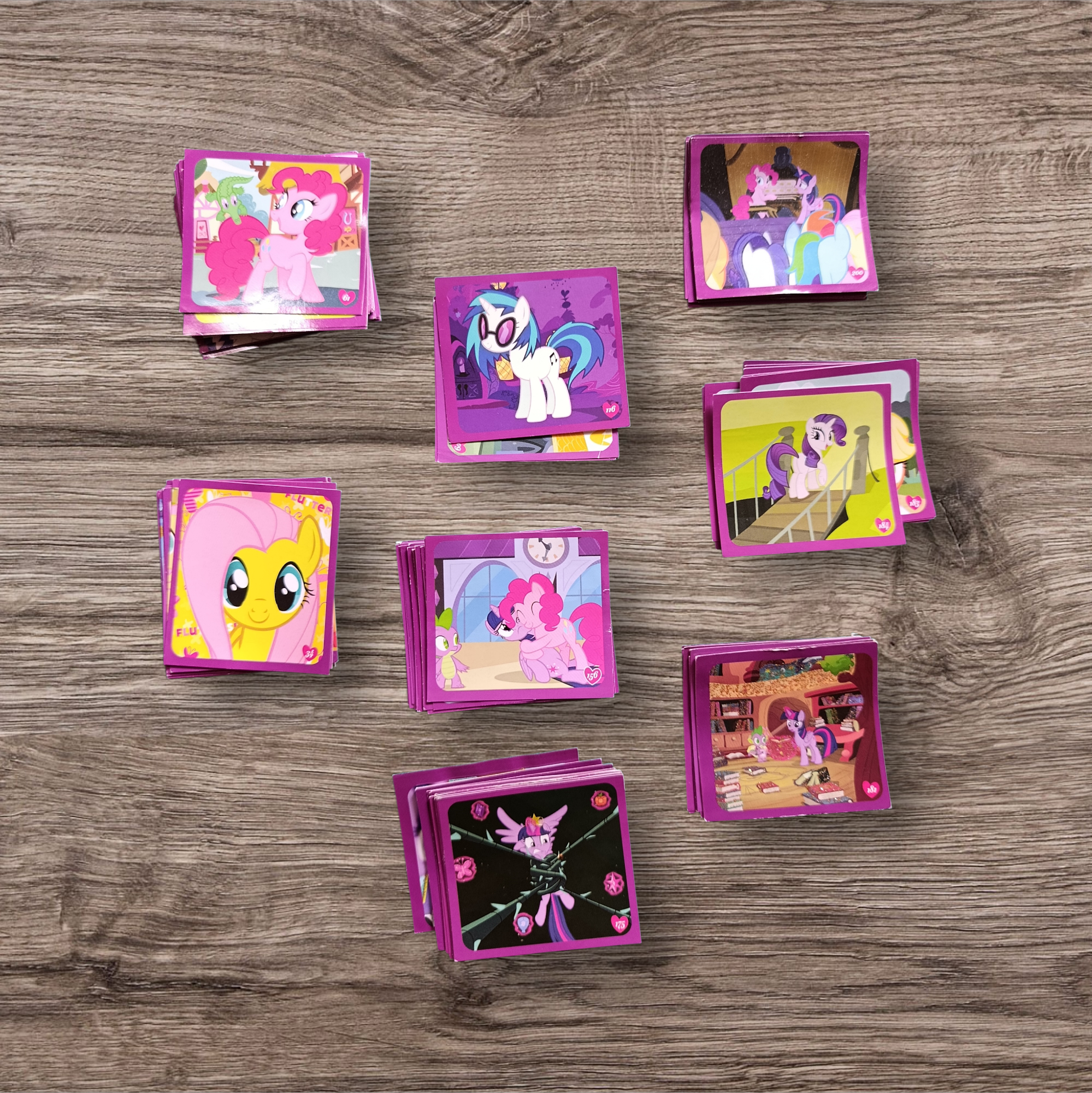 Lote 120 figuritas My Little Pony
