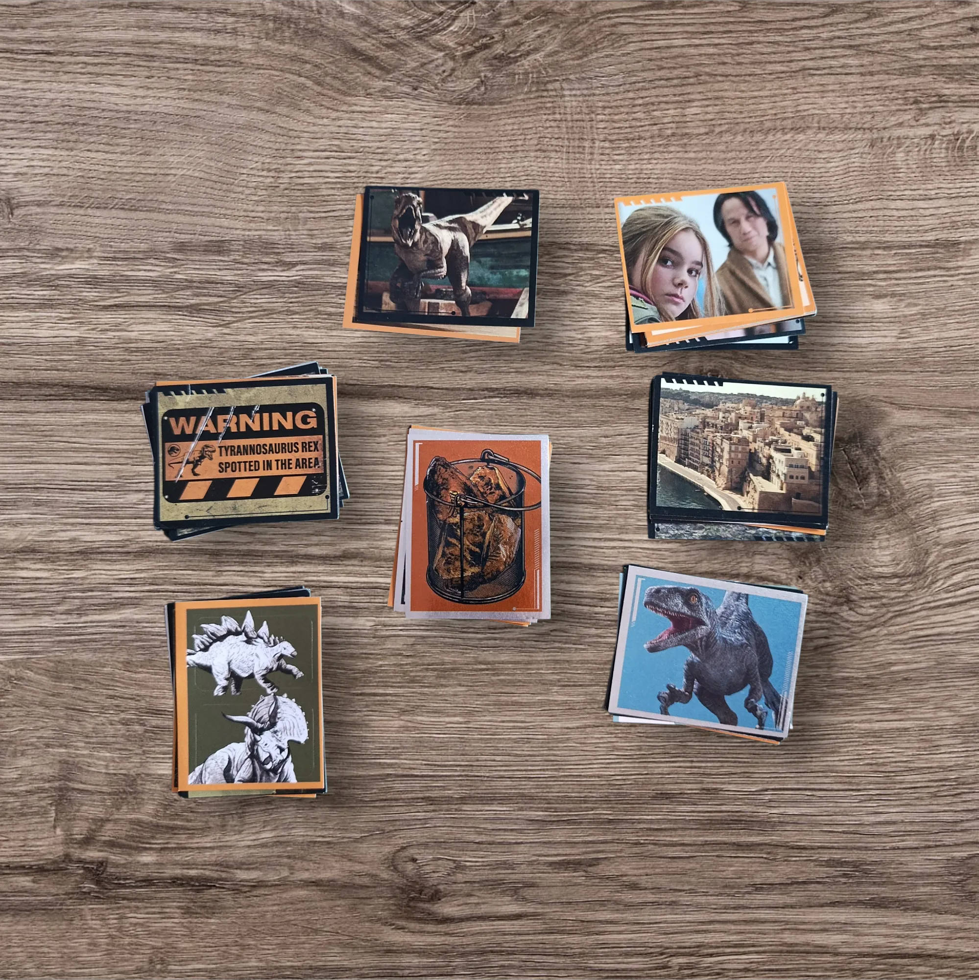 Lote 74 figuritas Jurassic World Dominion