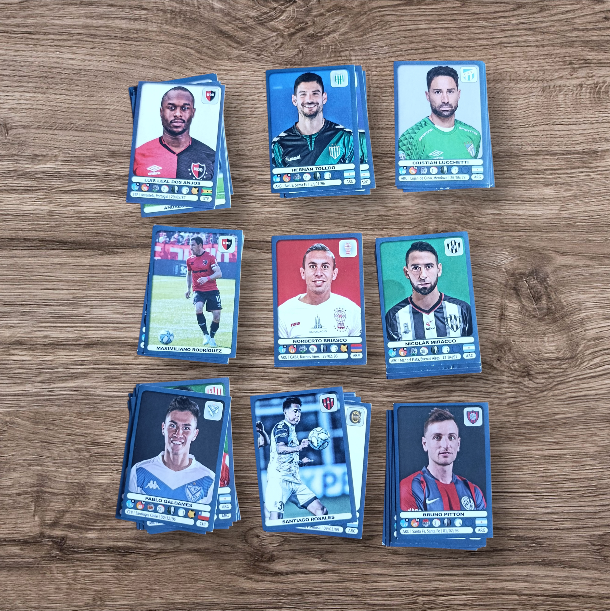 Lote 52 figuritas sin repetir Fútbol Argentino 2019-2020