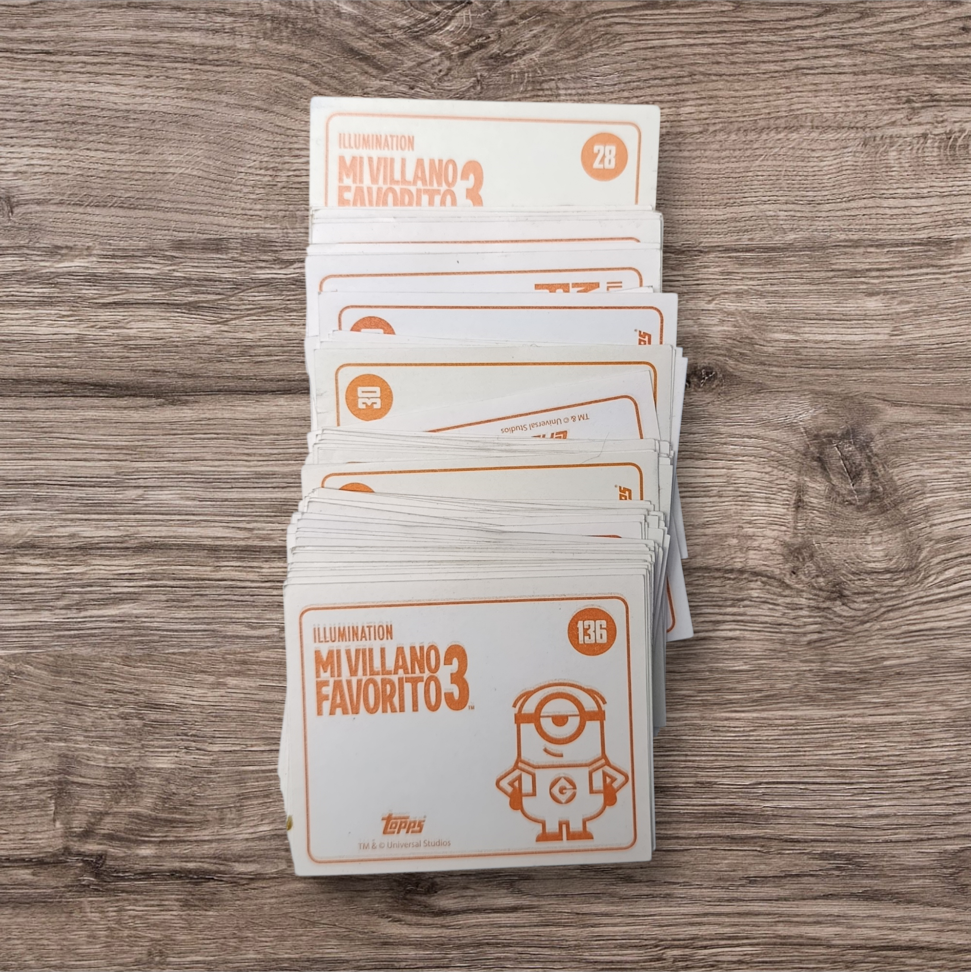 Lote 69 figuritas sin repetir Mi Villano Favorito 3