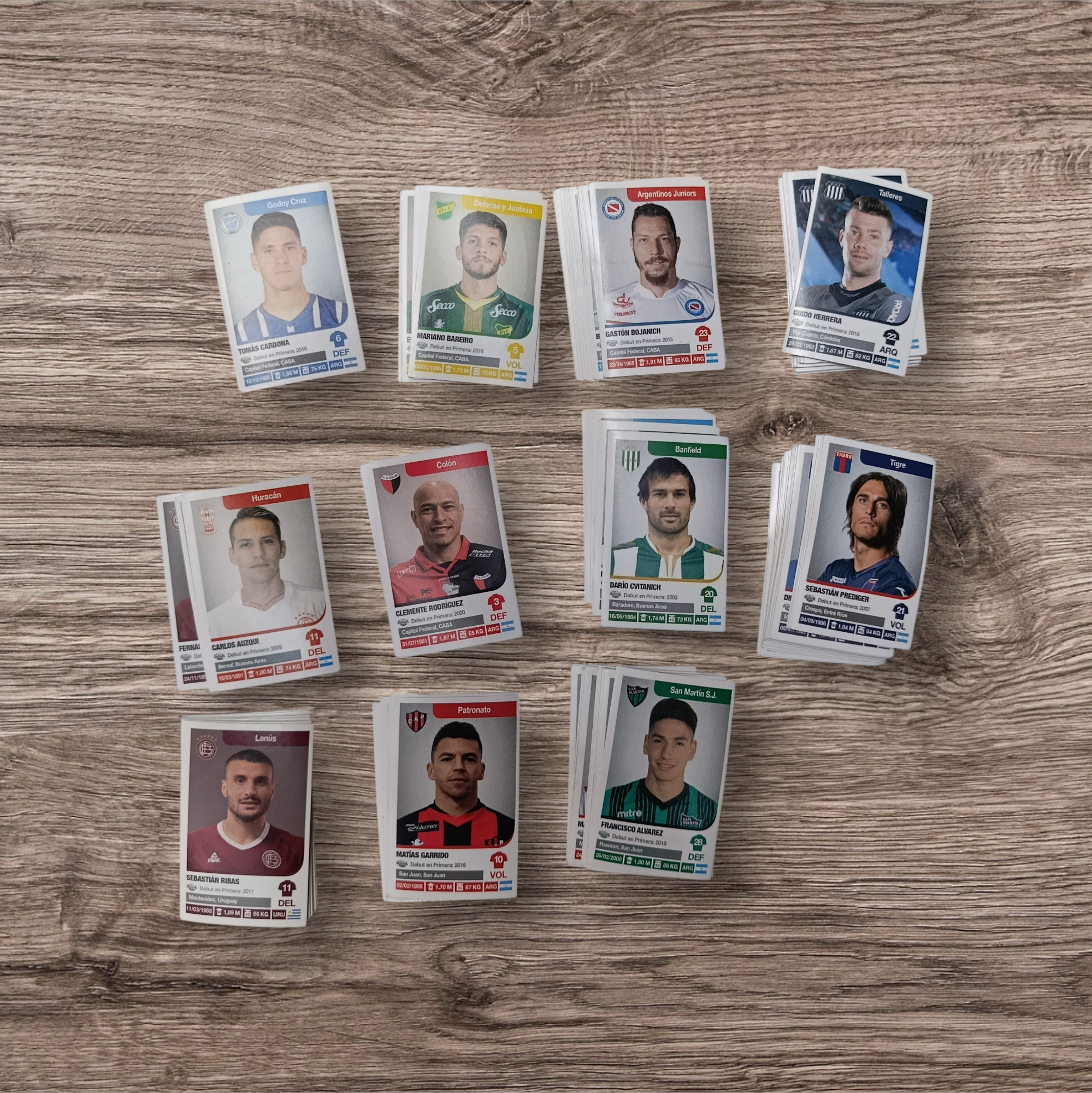 Lote 179 figuritas sin repetir Fútbol Argentino 2018-2019