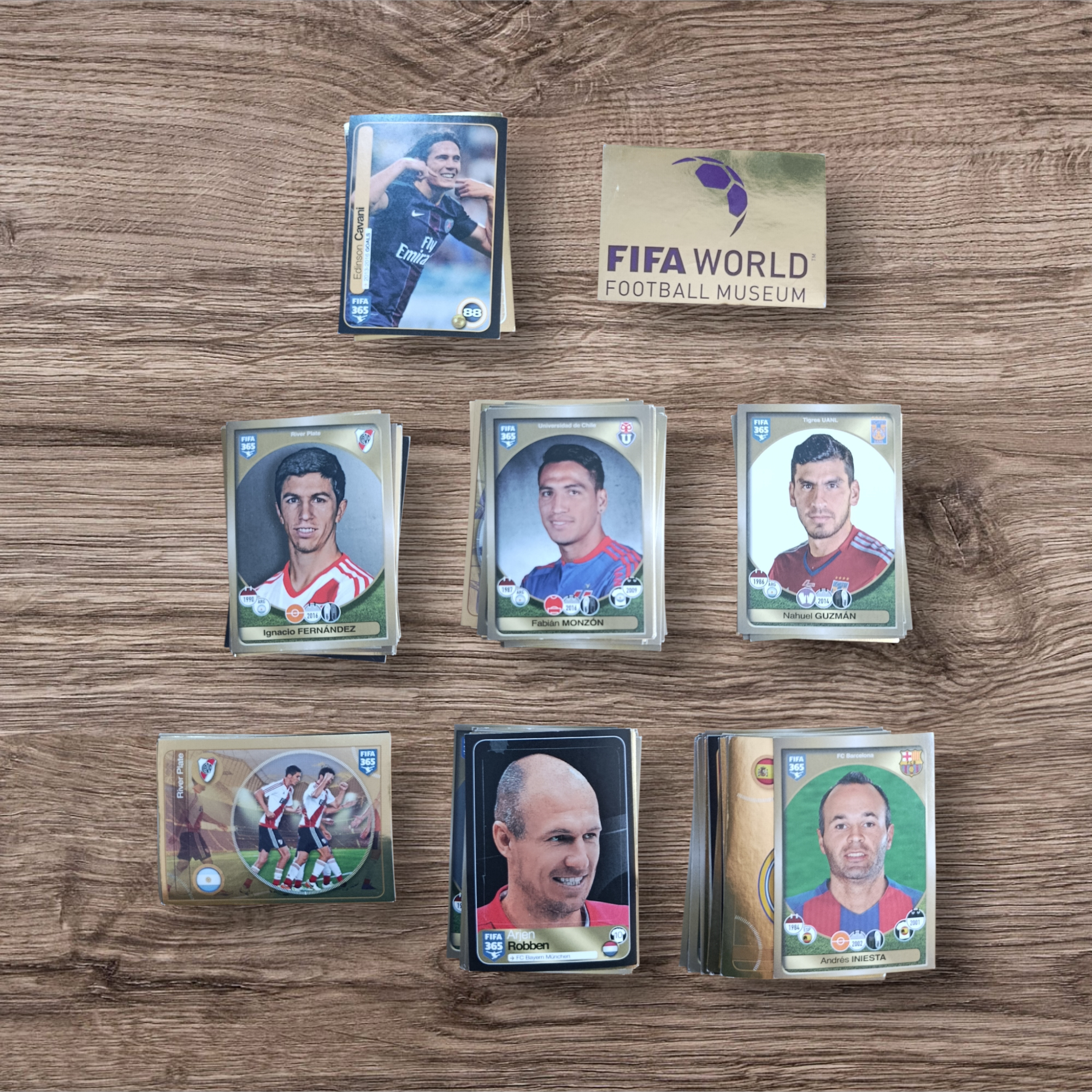 Lote 107 figuritas sin repetir FIFA 365 2017