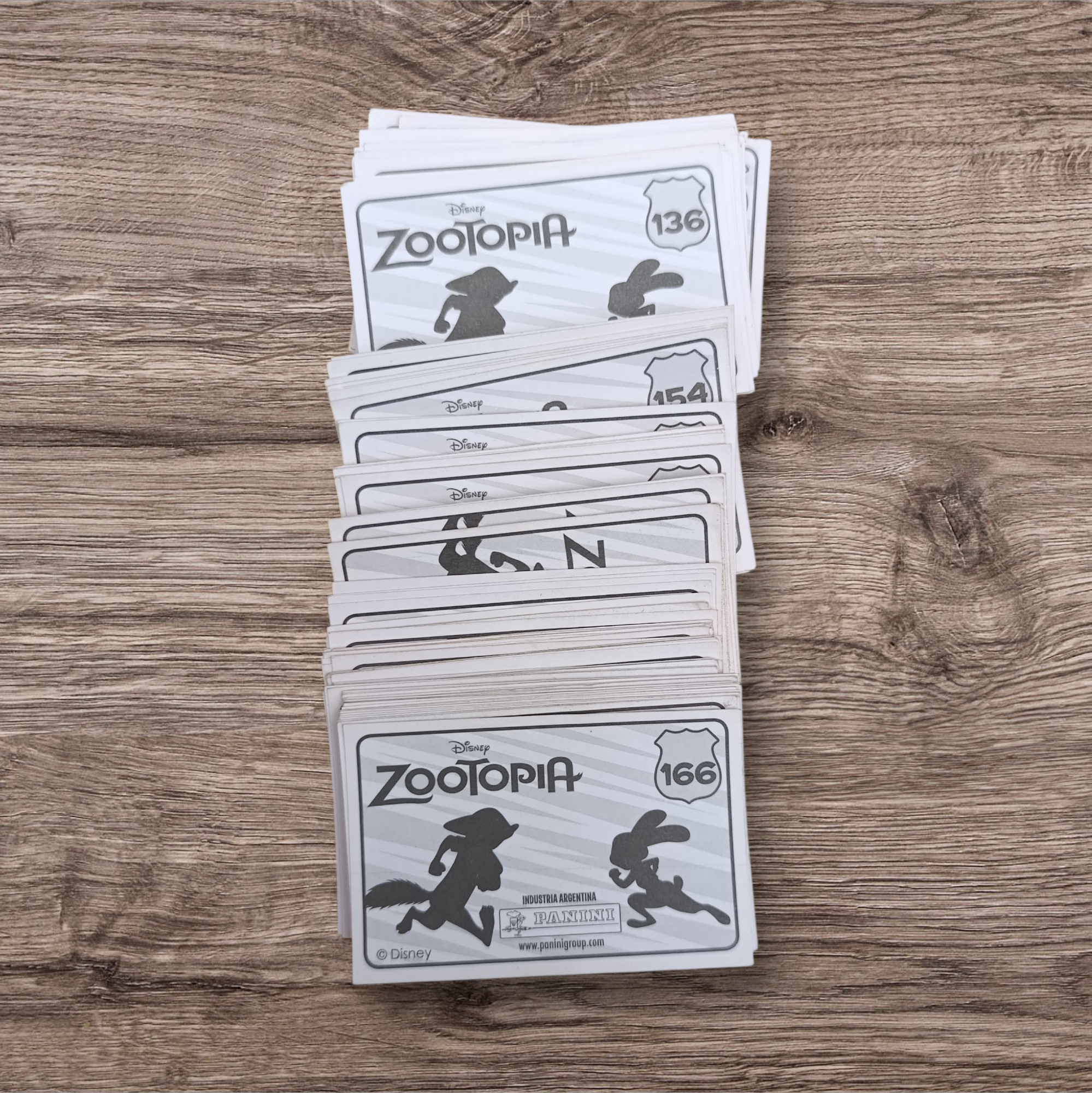 Lote 110 figuritas Zootopia