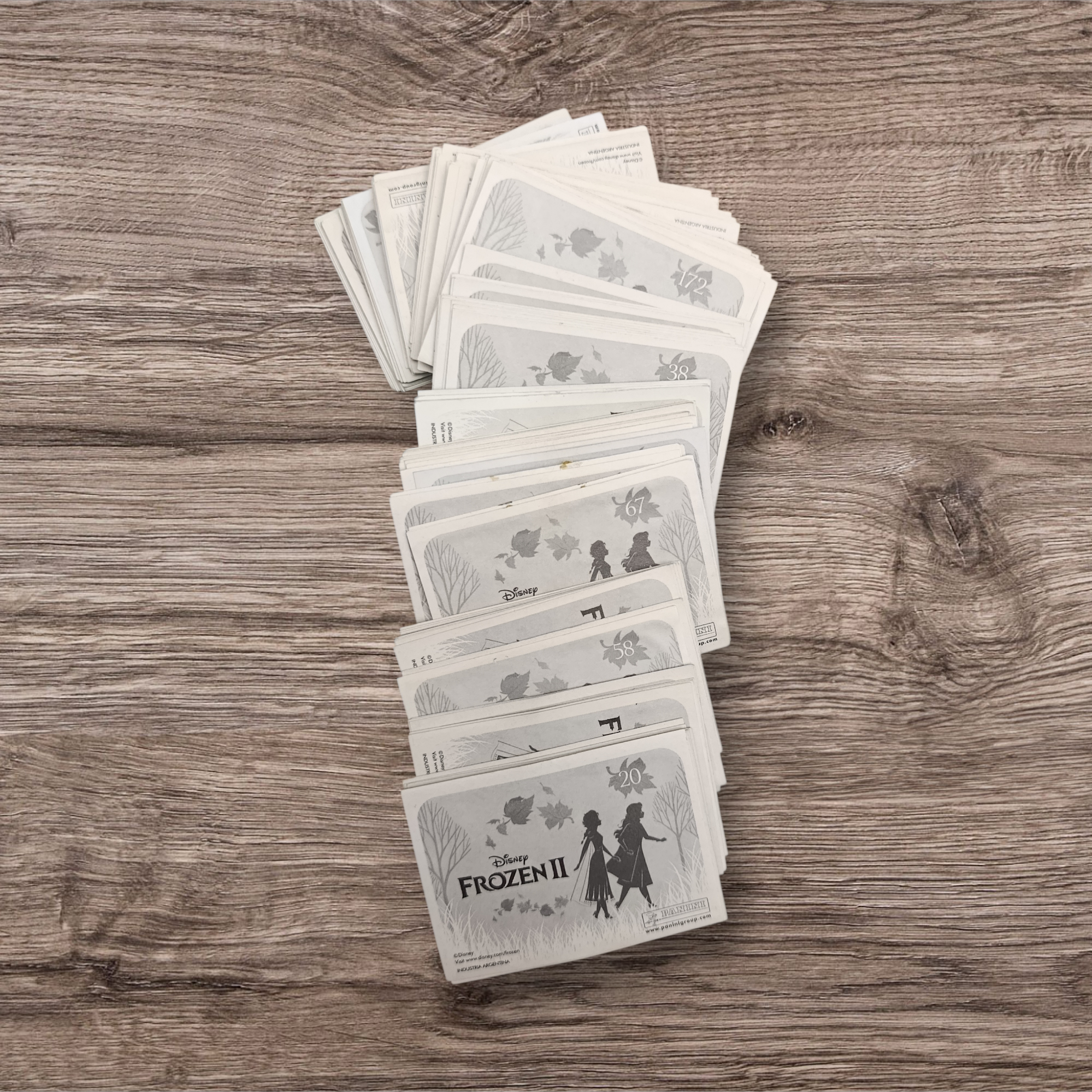 Lote 165 figuritas sin repetir Frozen 2