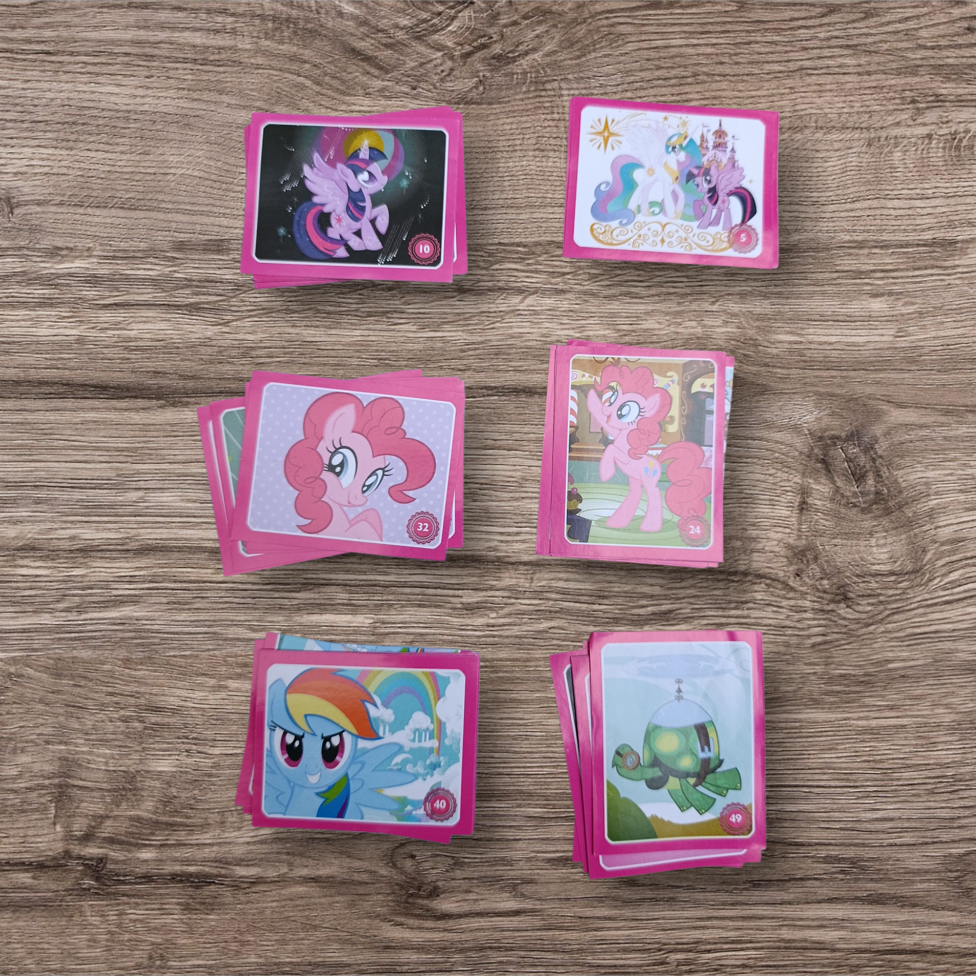 Lote 52 figuritas My Little Pony