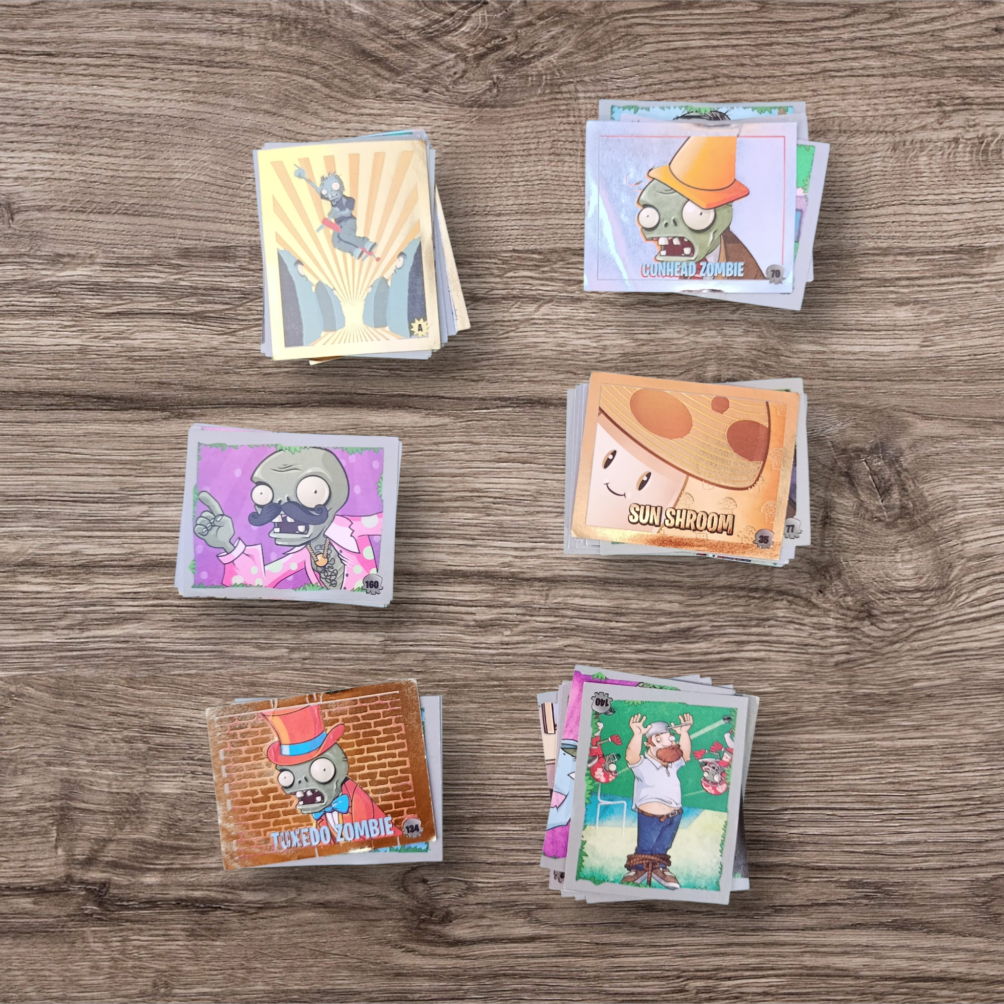 Lote 58 figuritas sin repetir Plantas vs Zombies