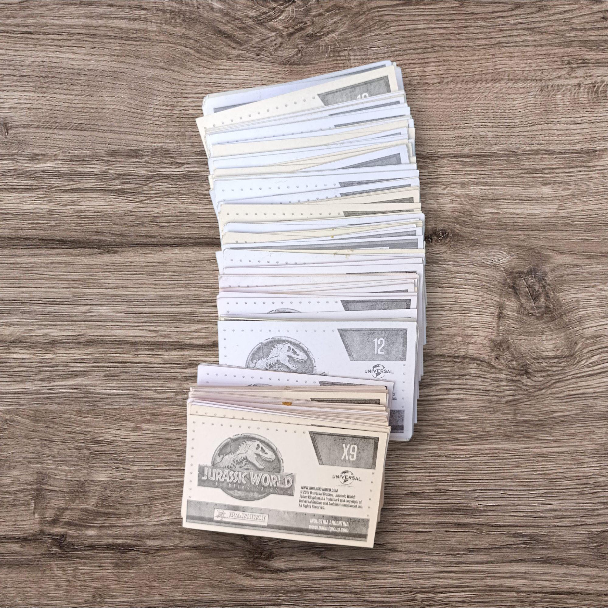 Lote 190 figuritas Jurassic World El reino caido