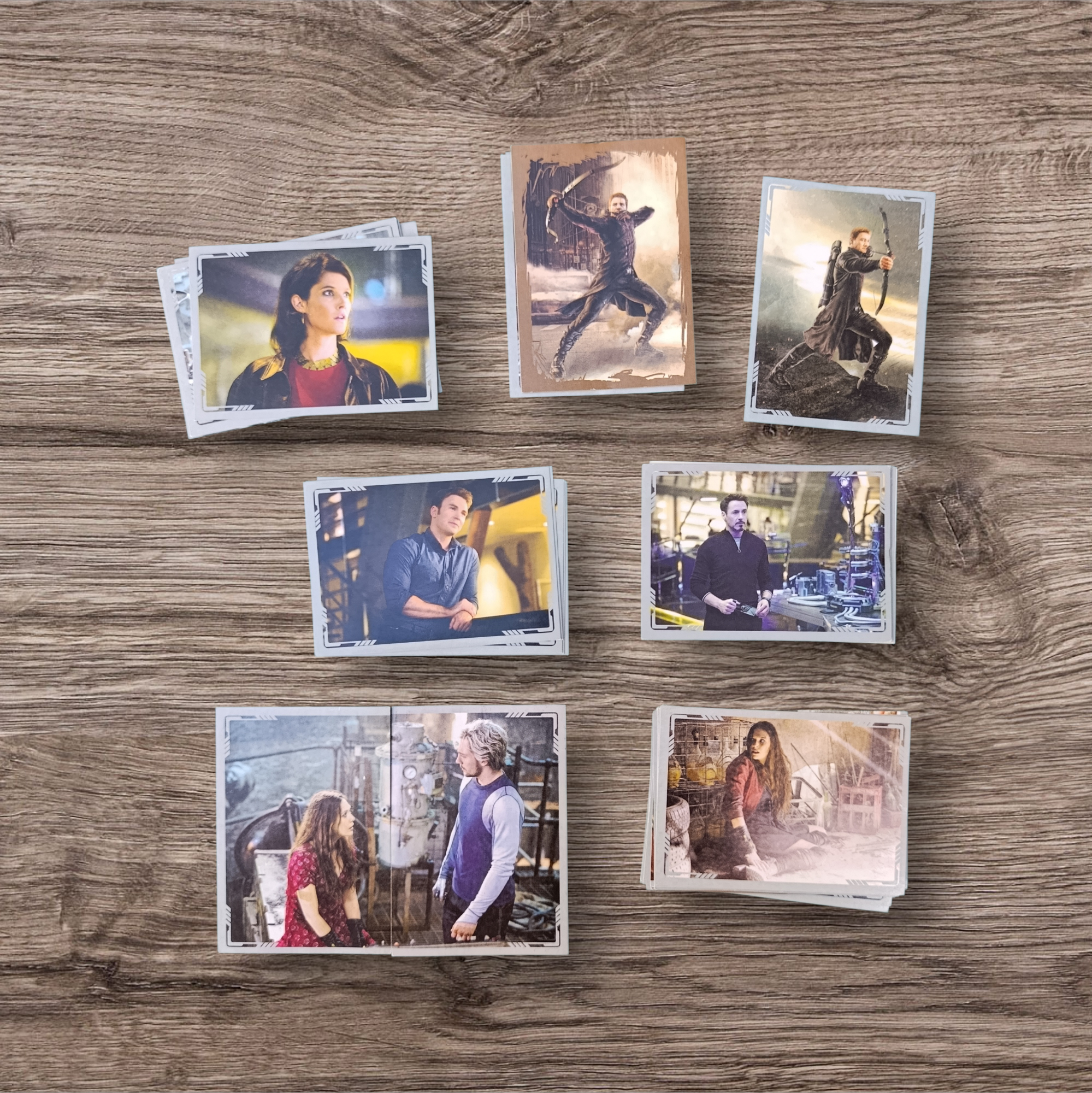 Lote 37 figuritas Avengers Era de Ultron