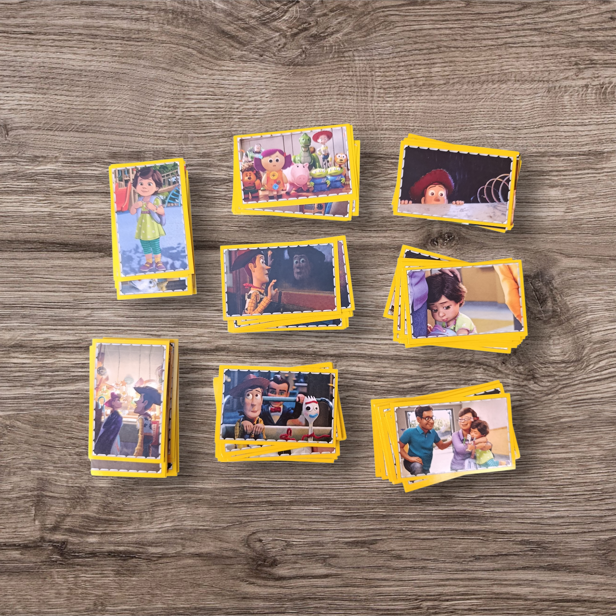 Lote 147 figuritas sin repetir Toy Story 4