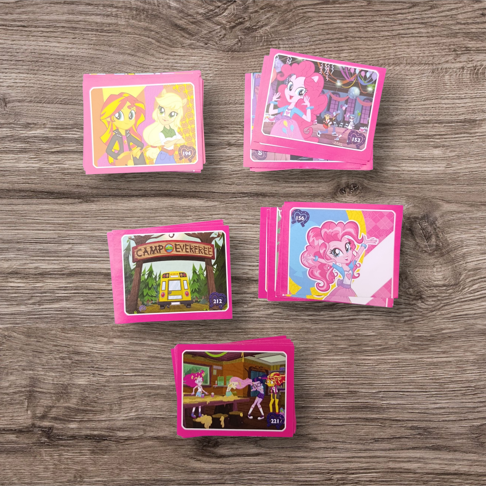 Lote 46 figuritas Equestria Girls