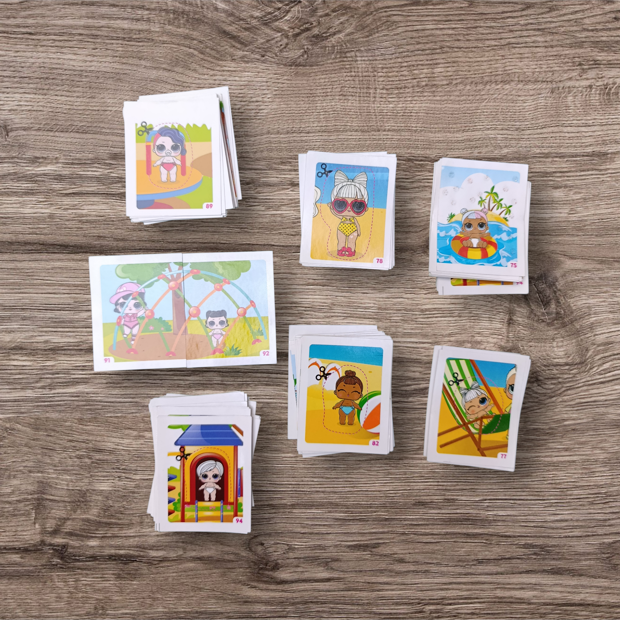 Lote 144 figuritas Lol Surprise