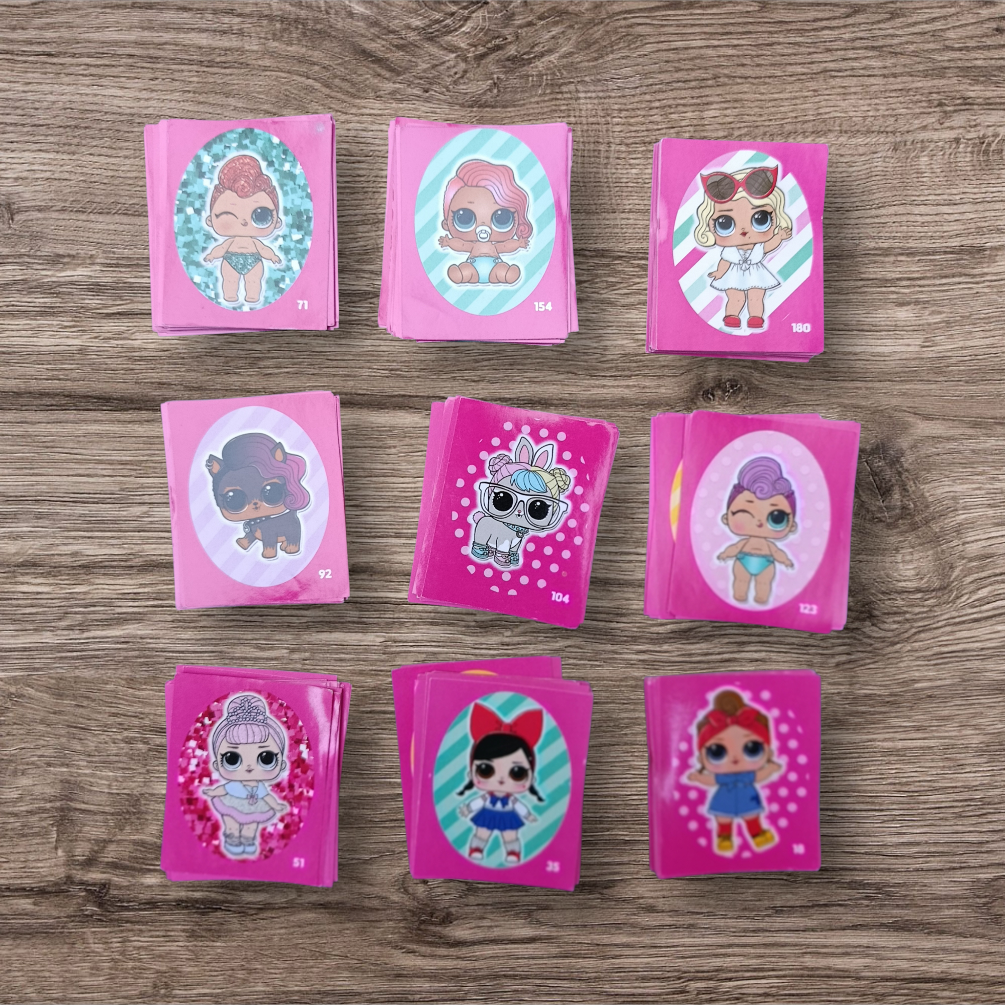 Lote 171 figuritas sin repetir Lol Surprise