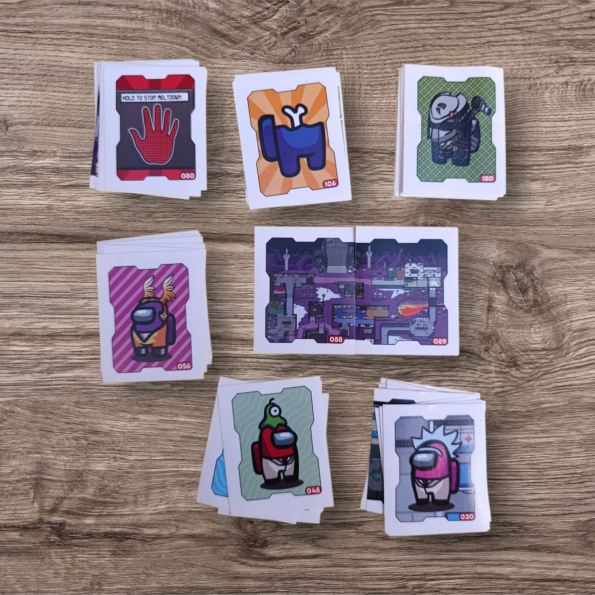 Lote 61 figuritas sin repetir Among Us