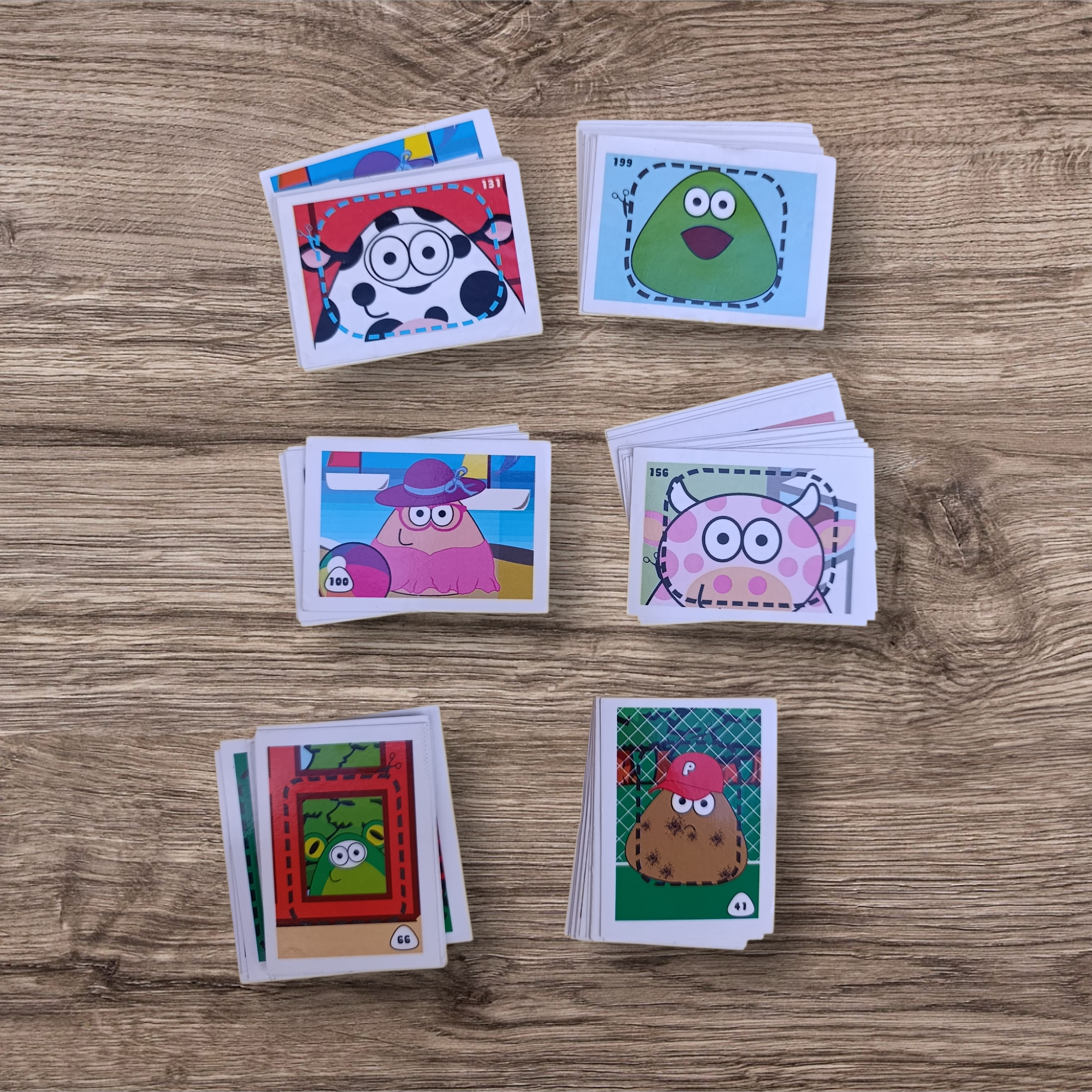 Lote 103 figuritas sin repetir Pou