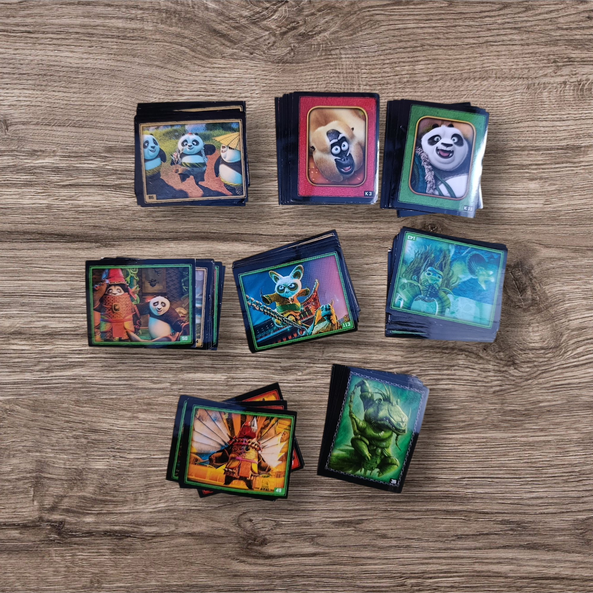 Lote 106 figuritas sin repetir Kung Fu Panda 3