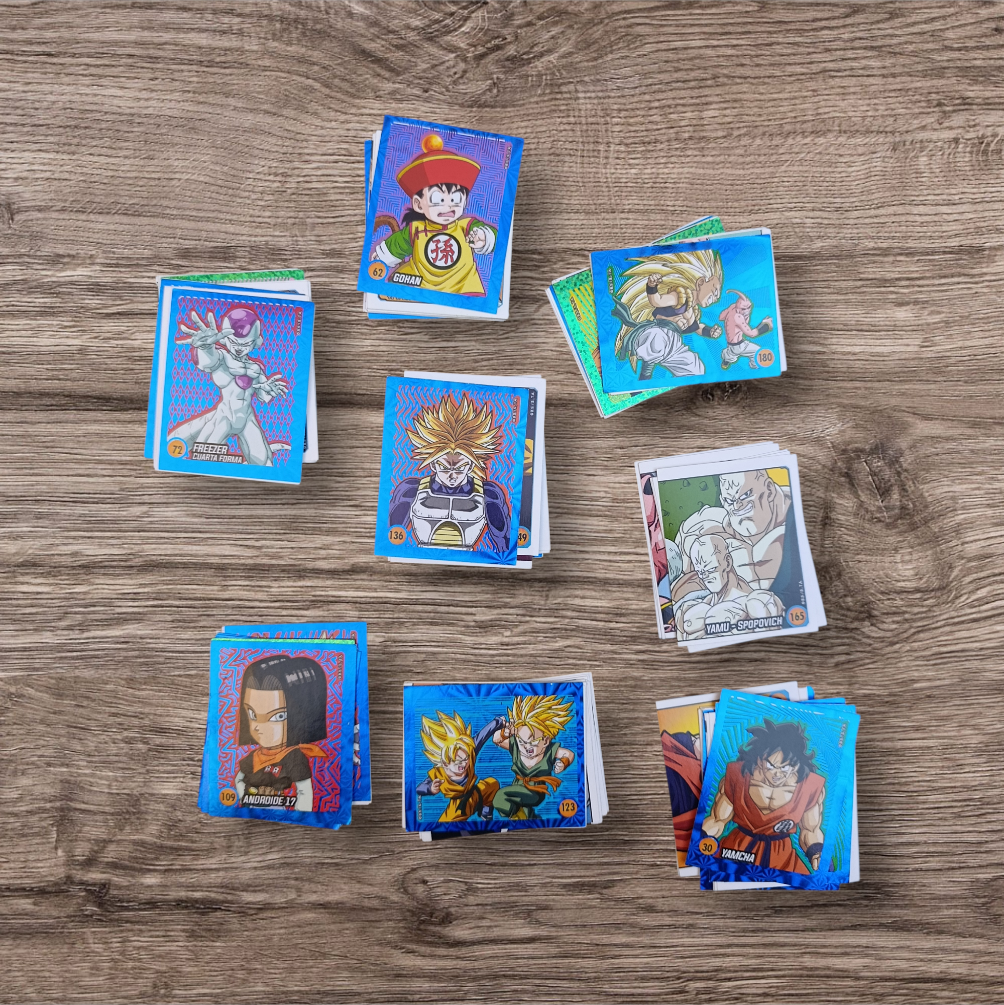 Lote 157 figuritas sin repetir Dragon Ball