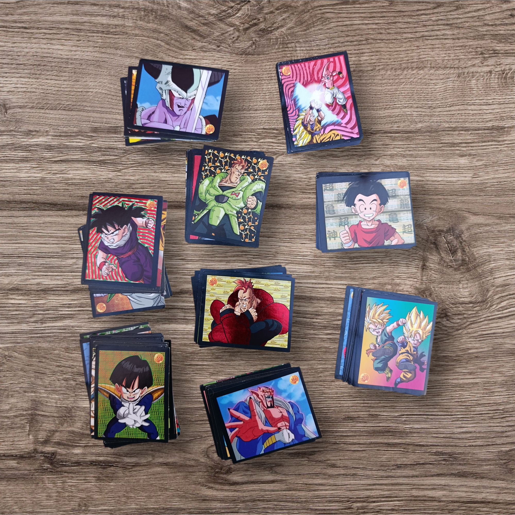 Lote 132 figuritas sin repetir Dragon Ball Z