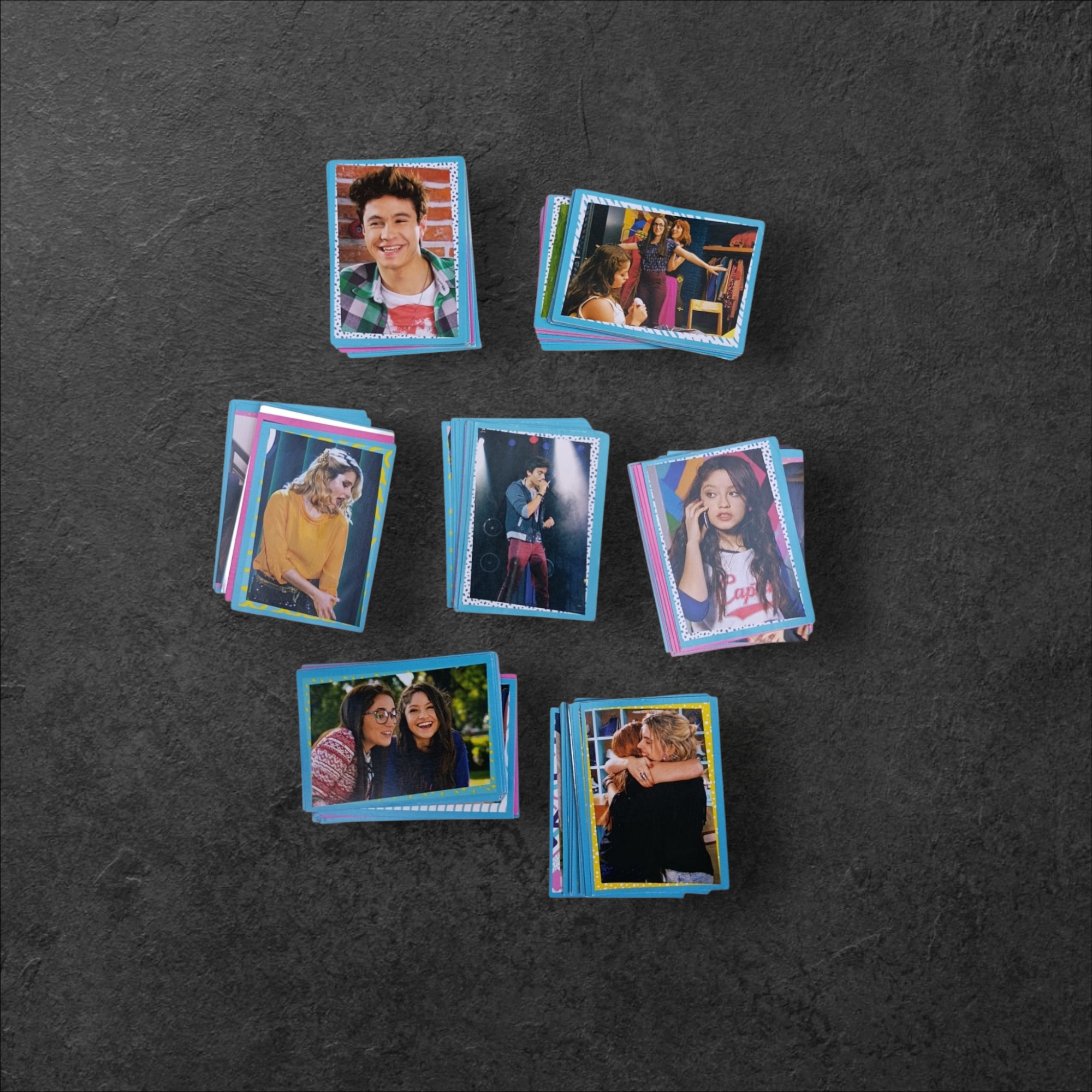 Lote de 157 Figuritas de Soy Luna Sin Repetir