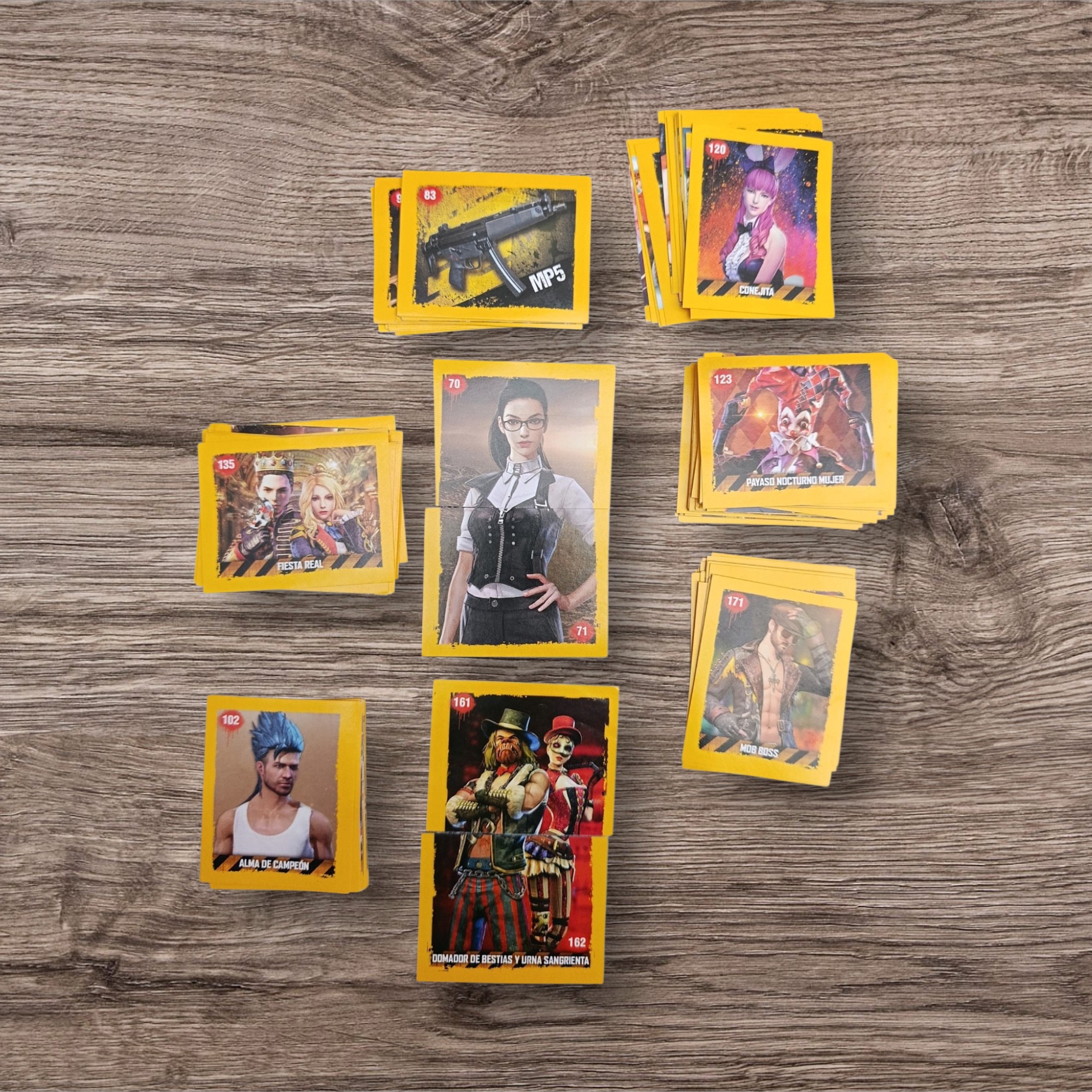 Lote de 158 Figuritas Free Fire Sin Repetir