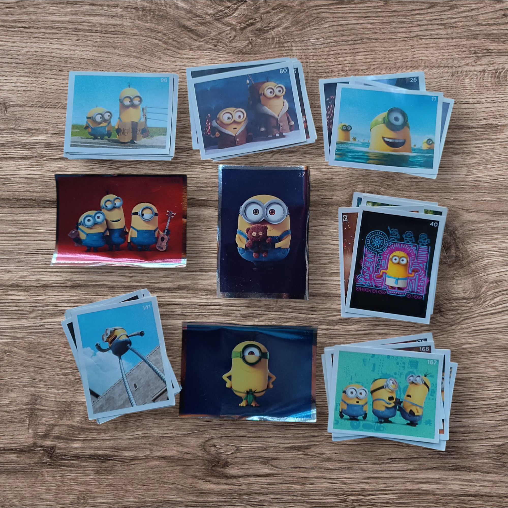 Lote 40 figuritas sin repetir Minions