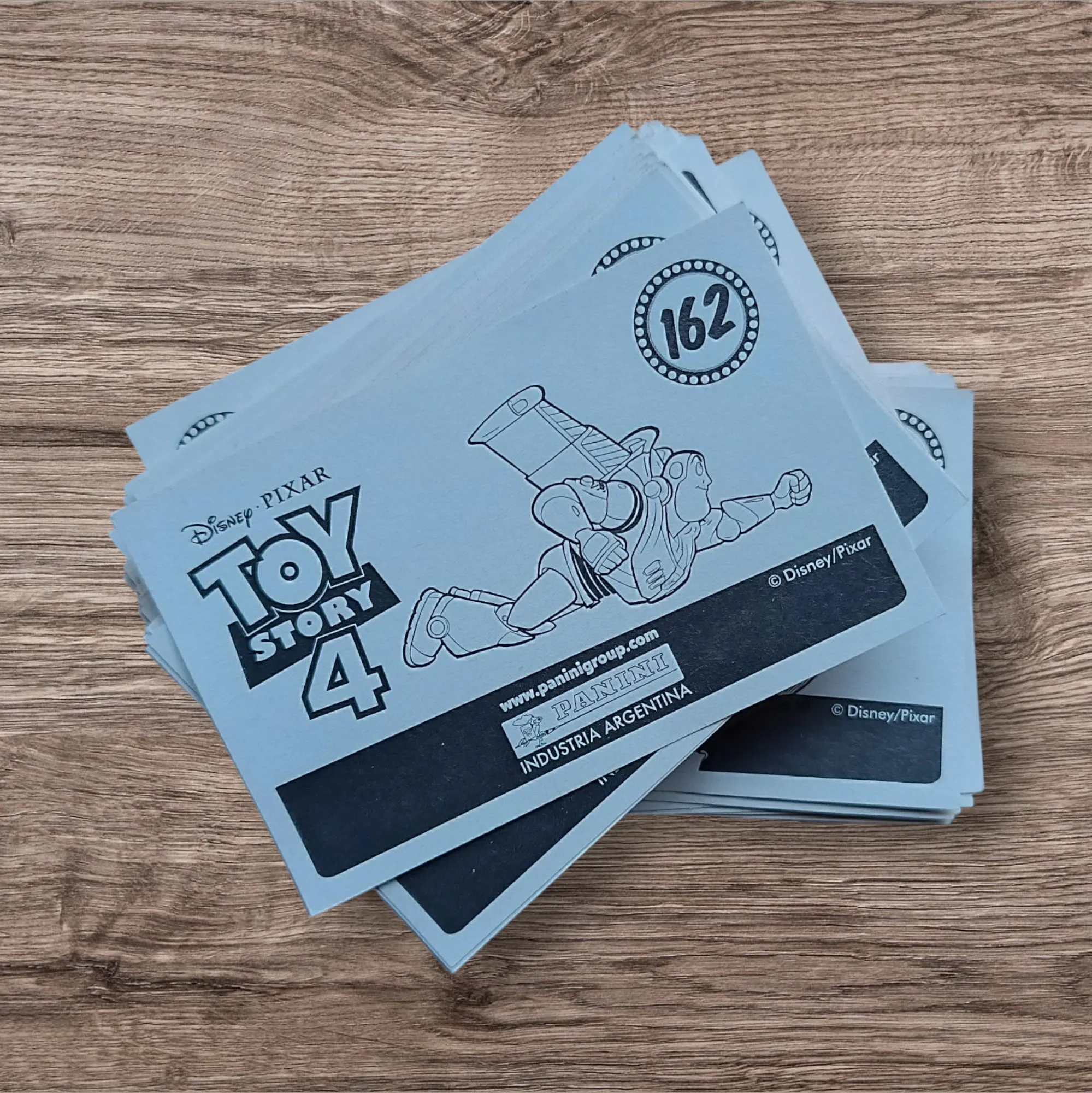 Lote 124 figuritas sin repetir Toy Story 4, de Panini