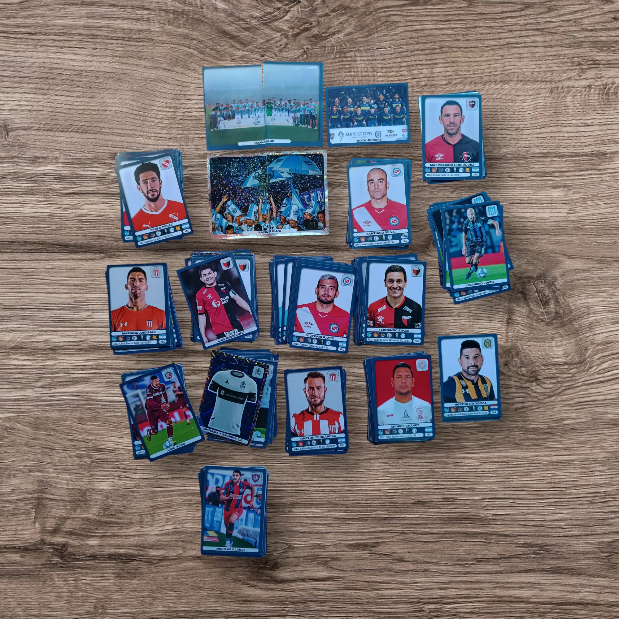 Súper lote 394 figuritas sin repetir Fútbol Argentino 2019-2020