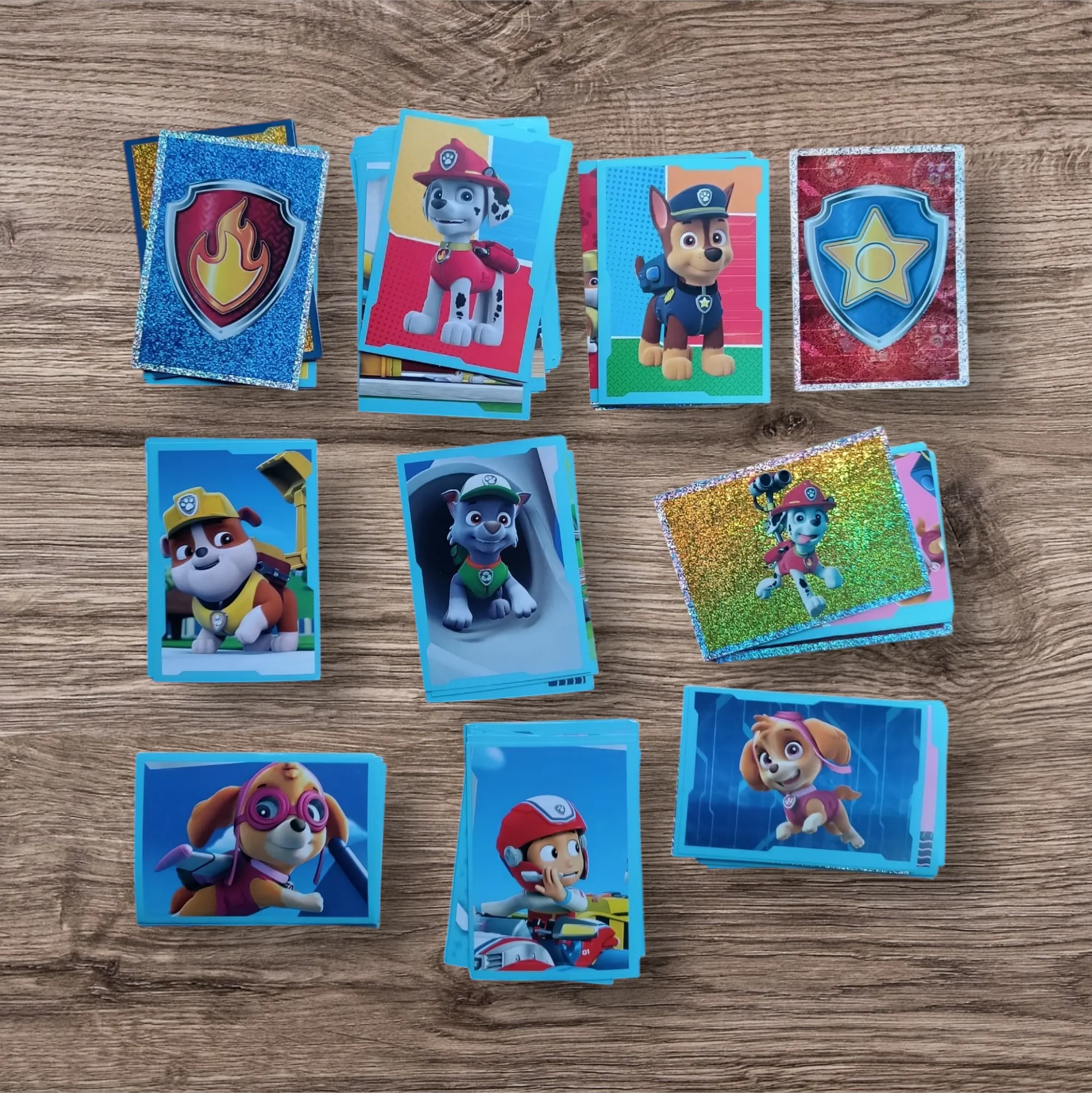 Lote 97 figuritas sin repetir Paw Patrol, de Panini