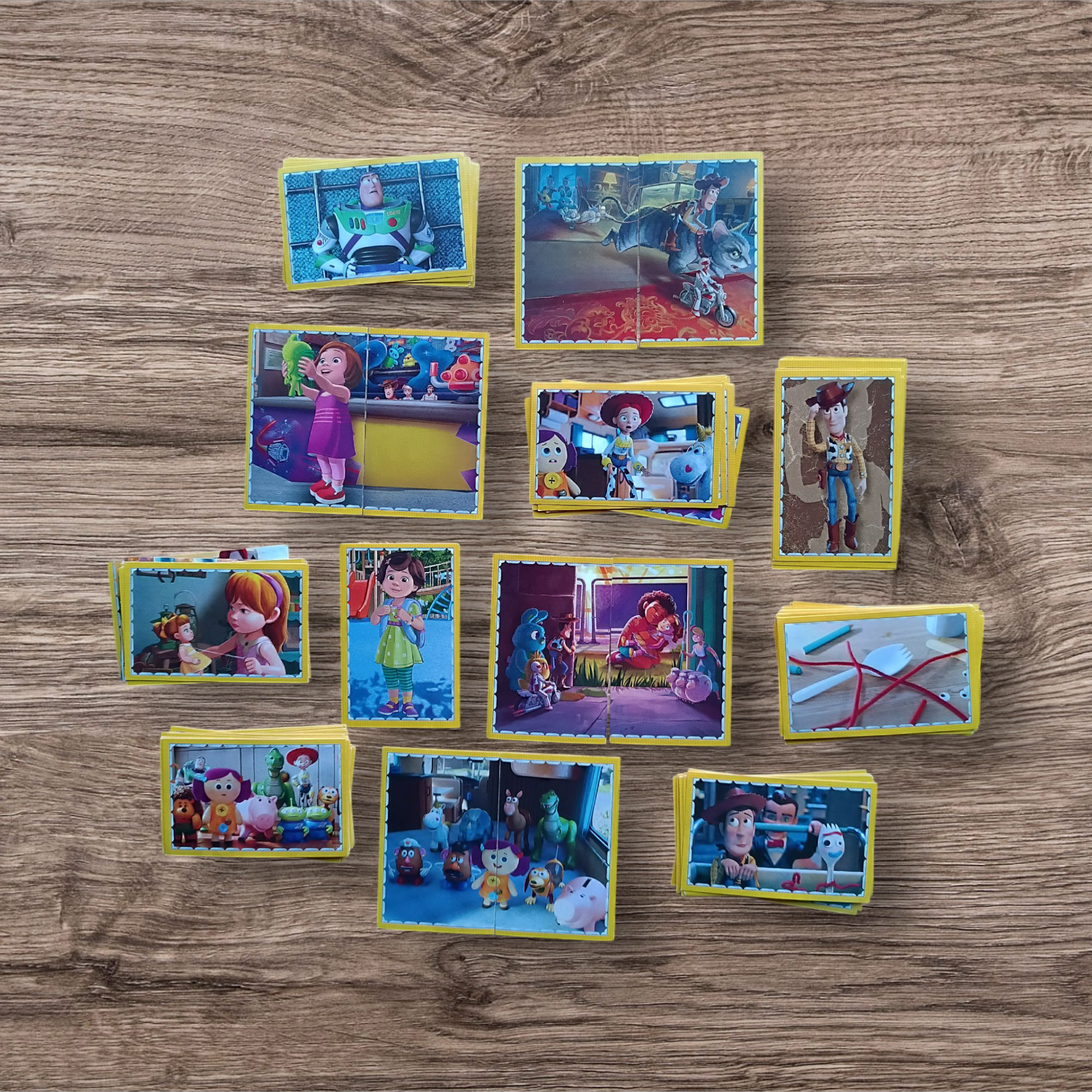 Lote 117 figuritas sin repetir Toy Story 4, de Panini