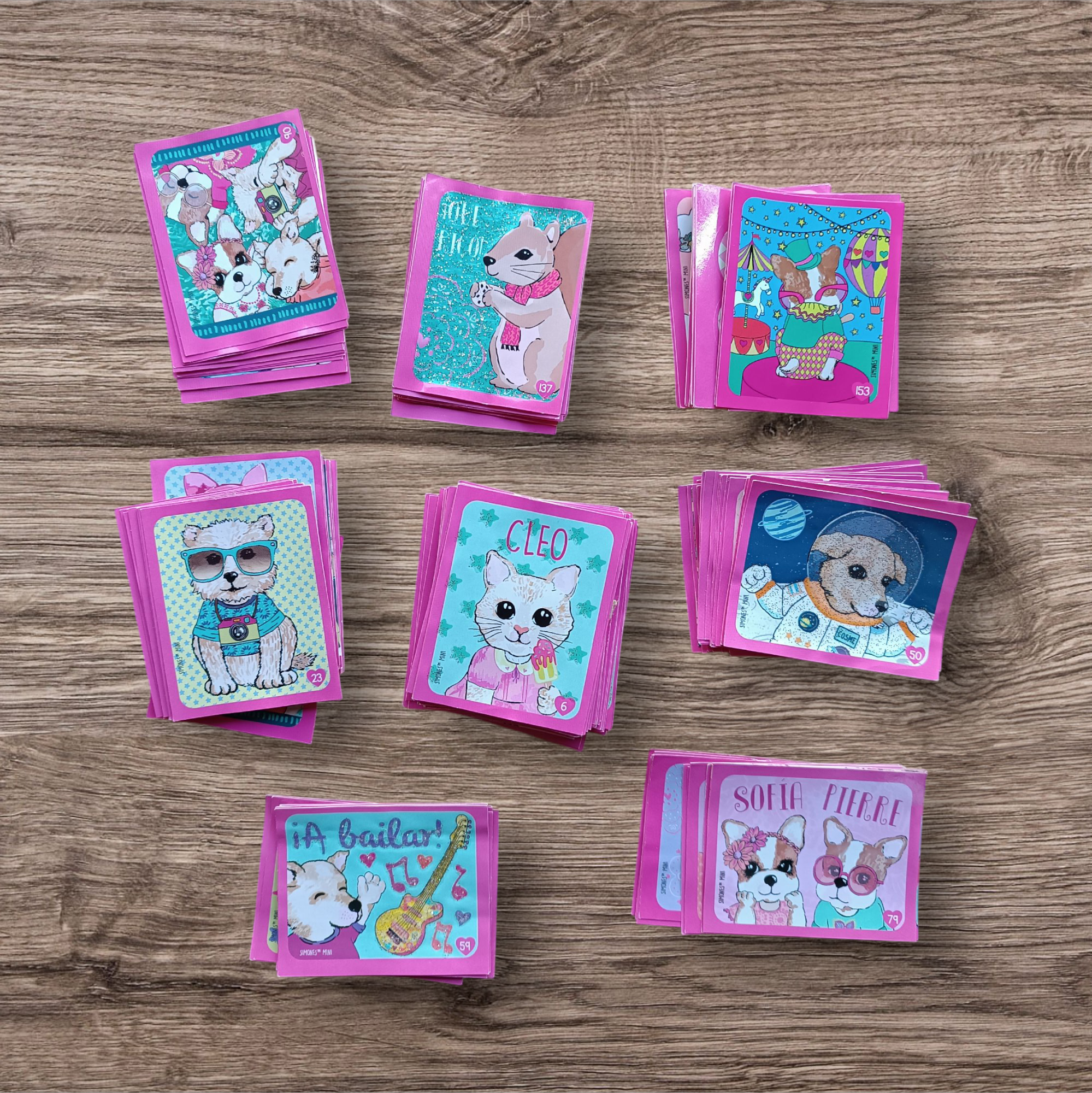 Lote 148 figuritas sin repetir Mini Simones
