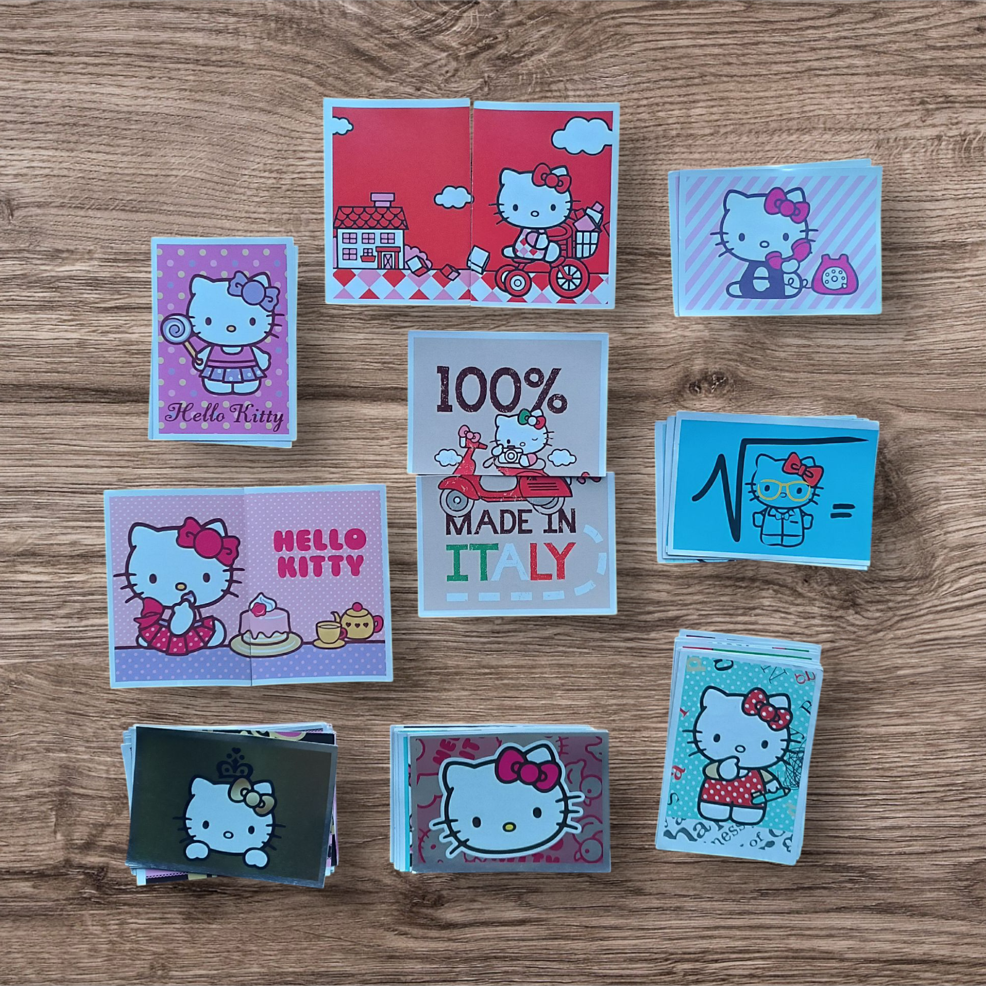 Lote 64 figuritas sin repetir Hello Kitty, de Panini